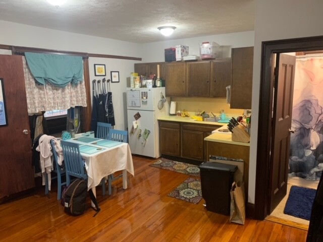 Studio bed, 1 bath apartment for rent at 1675 Chestnut Hill Ave Unit 4, Brighton — photo 9 of 12