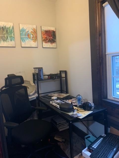 Studio bed, 1 bath apartment for rent at 1675 Chestnut Hill Ave Unit 4, Brighton — photo 3 of 12