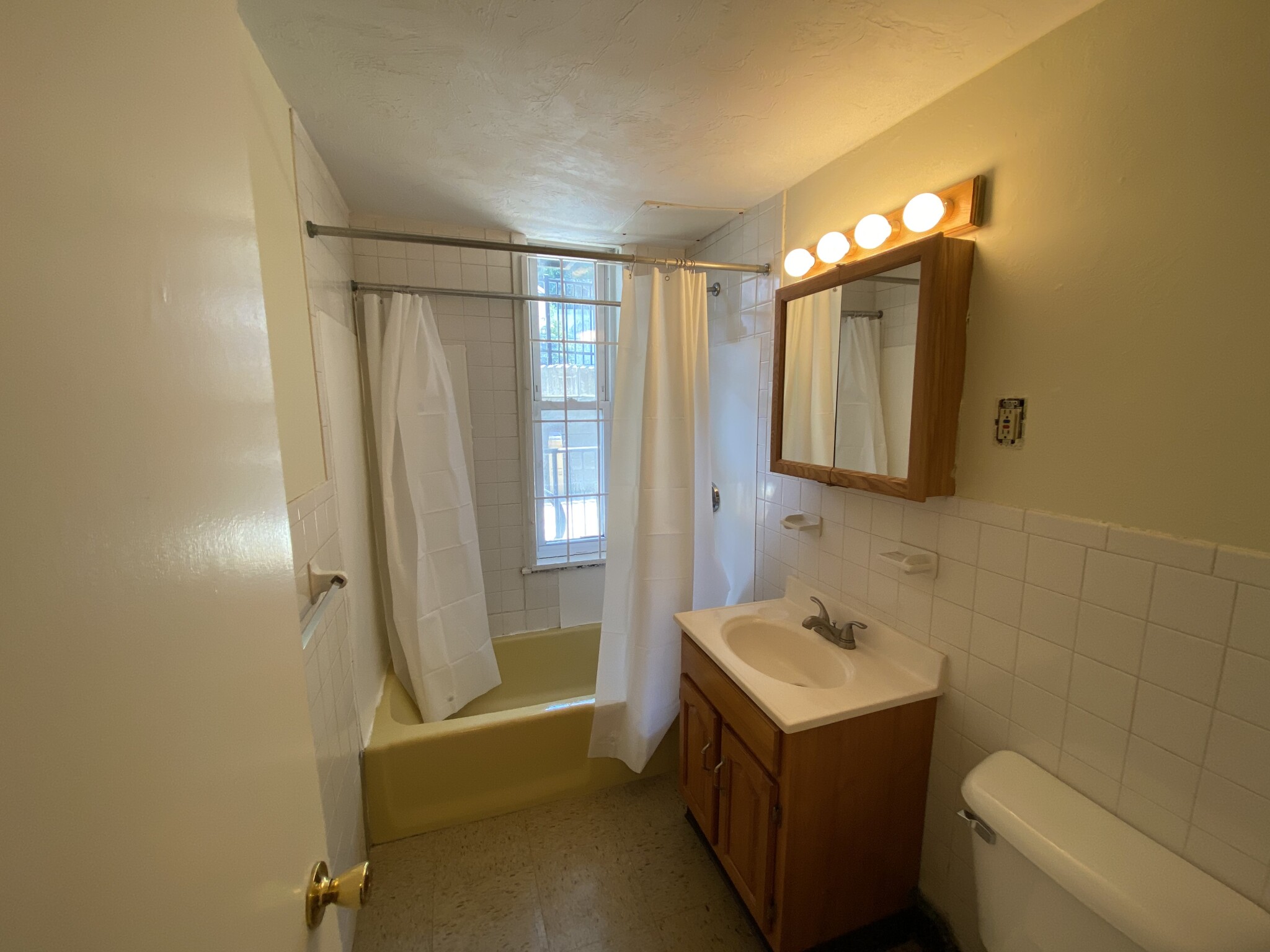 36 Huntington Ave, Jamaica Plain