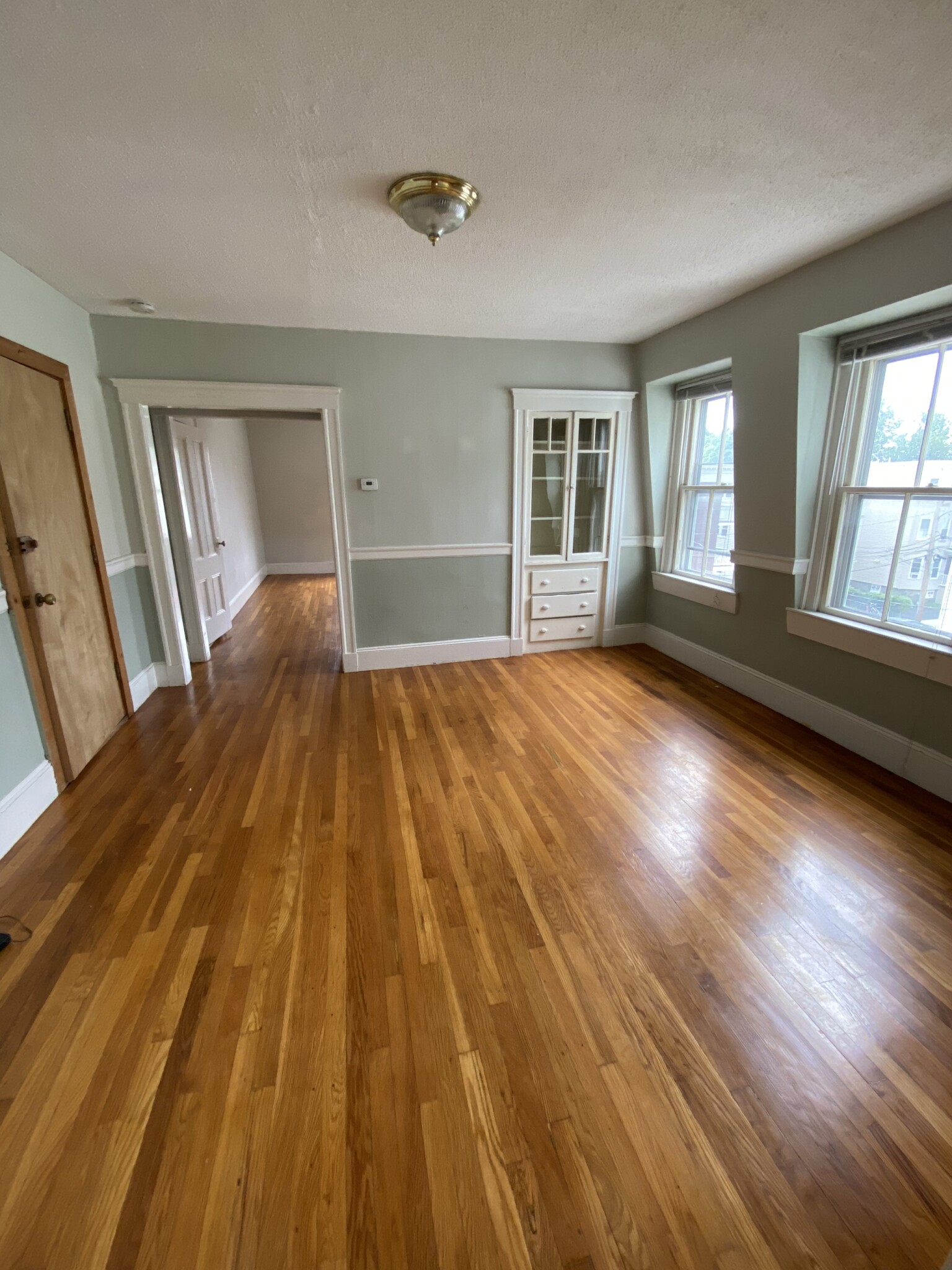 77 Easton St, Allston