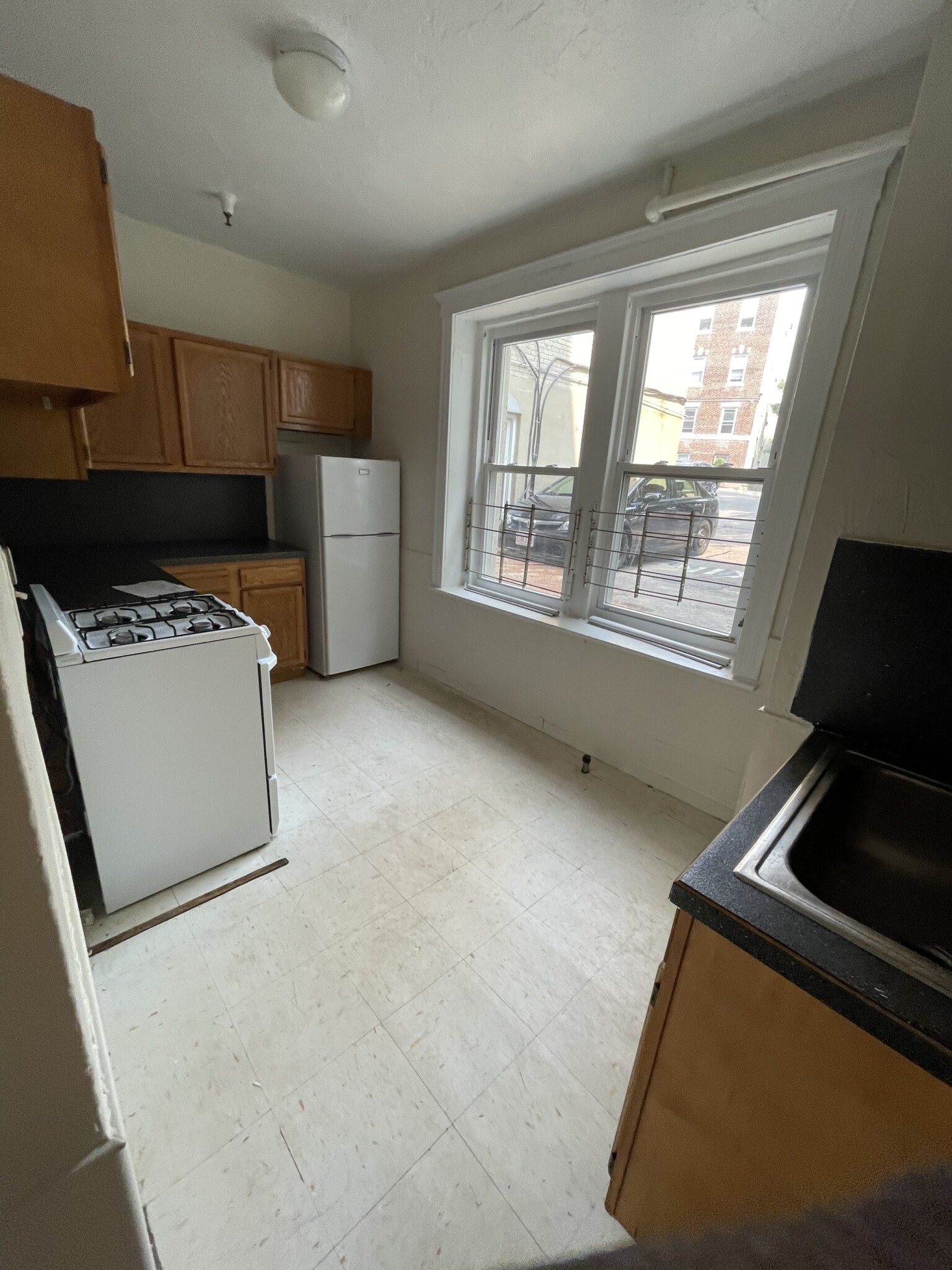 1 bed, 1 bath apartment for rent at 1820 Commonwealth Ave Unit 6A, Brighton — photo 3 of 13