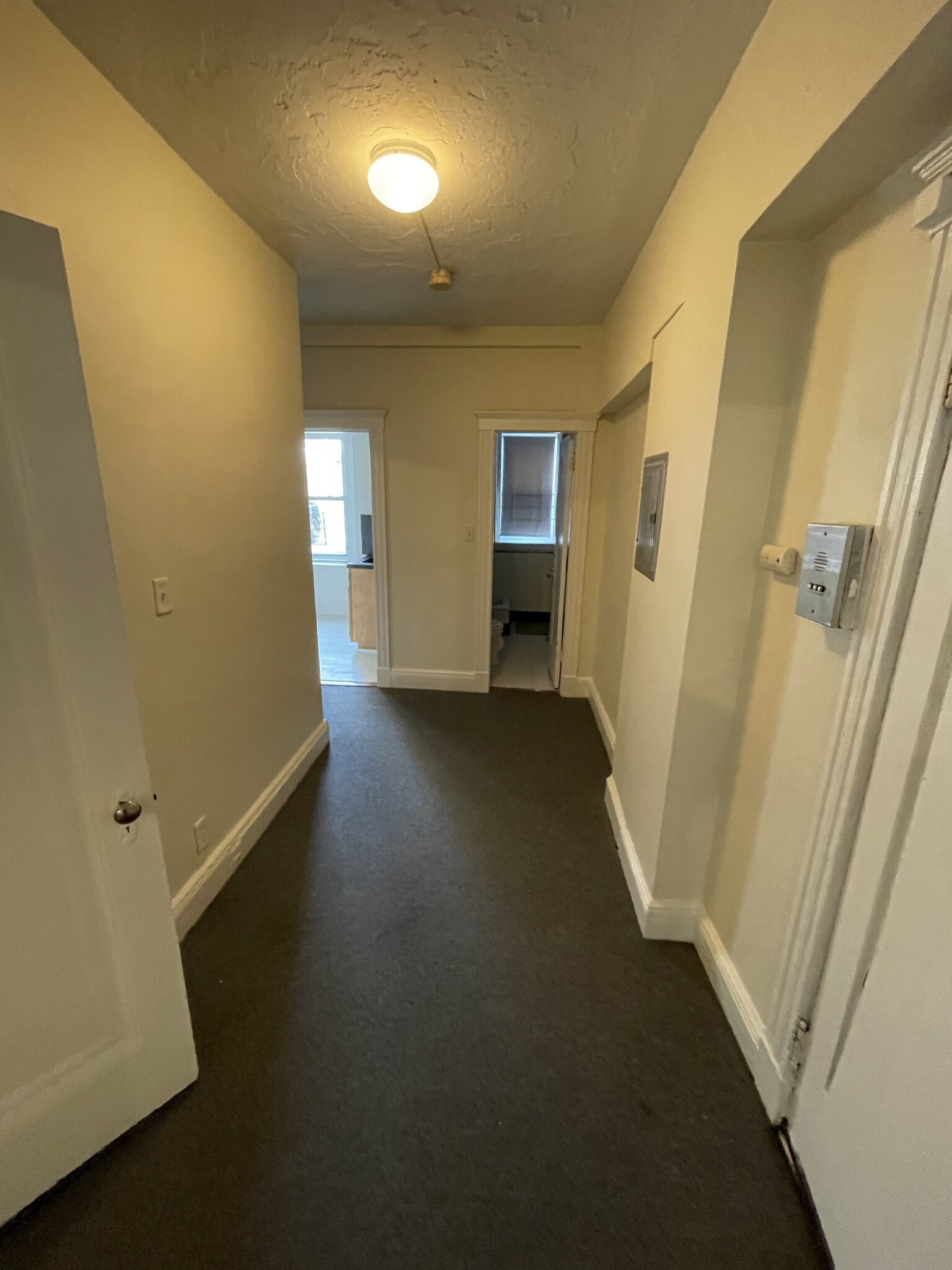 1 bed, 1 bath apartment for rent at 1820 Commonwealth Ave Unit 6A, Brighton — photo 6 of 13