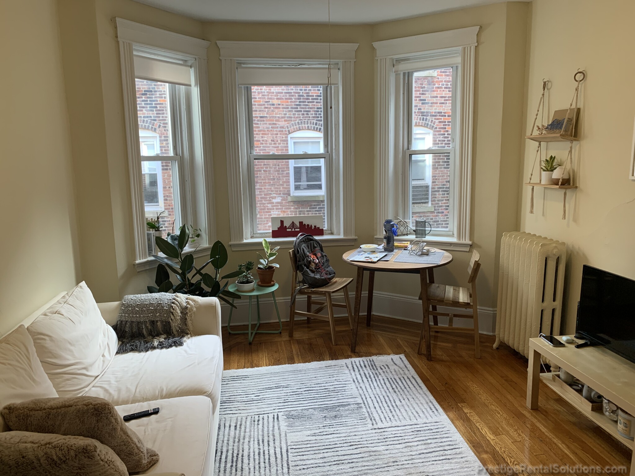 11 Royce Rd, Allston