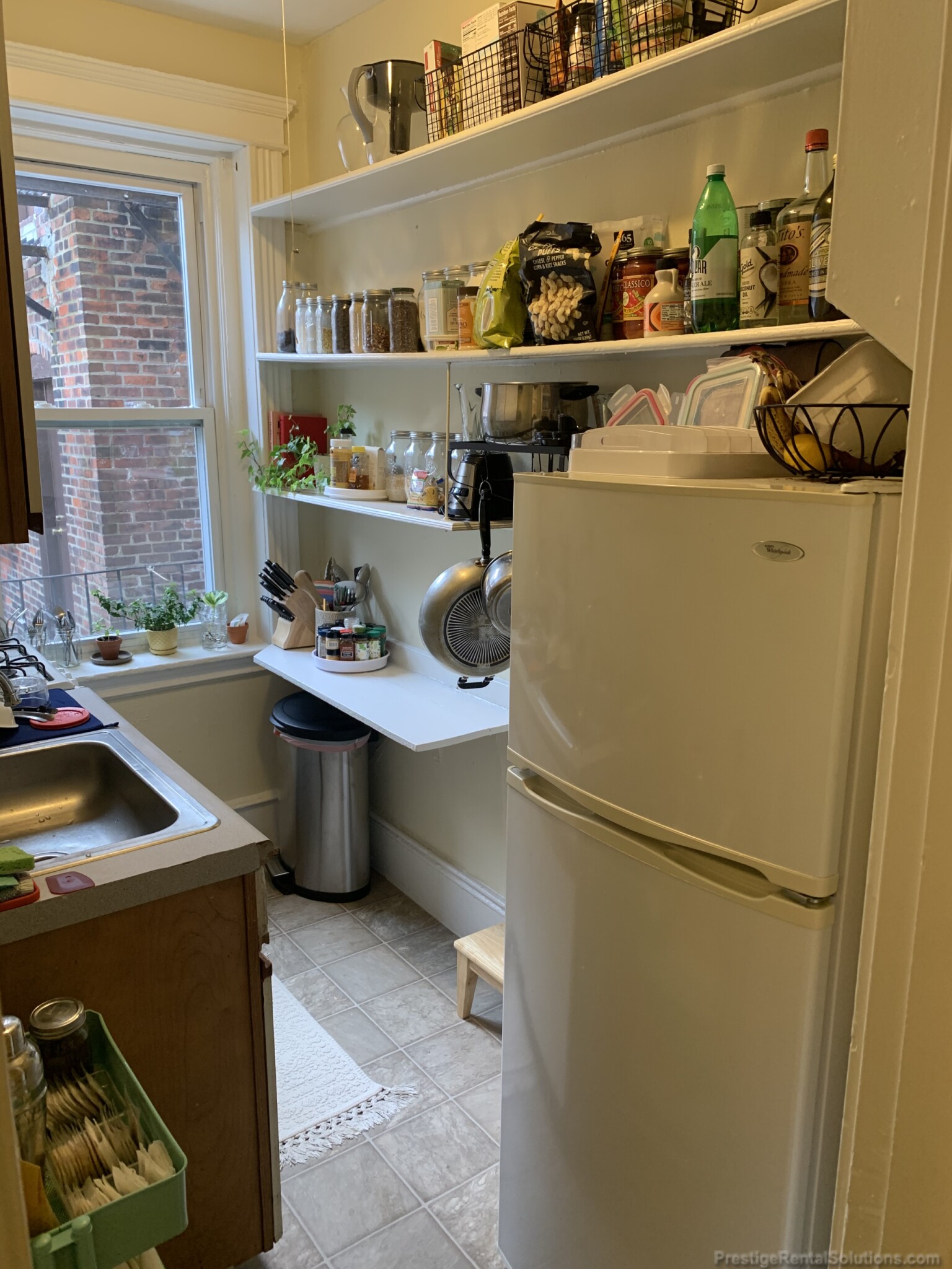 11 Royce Rd, Allston