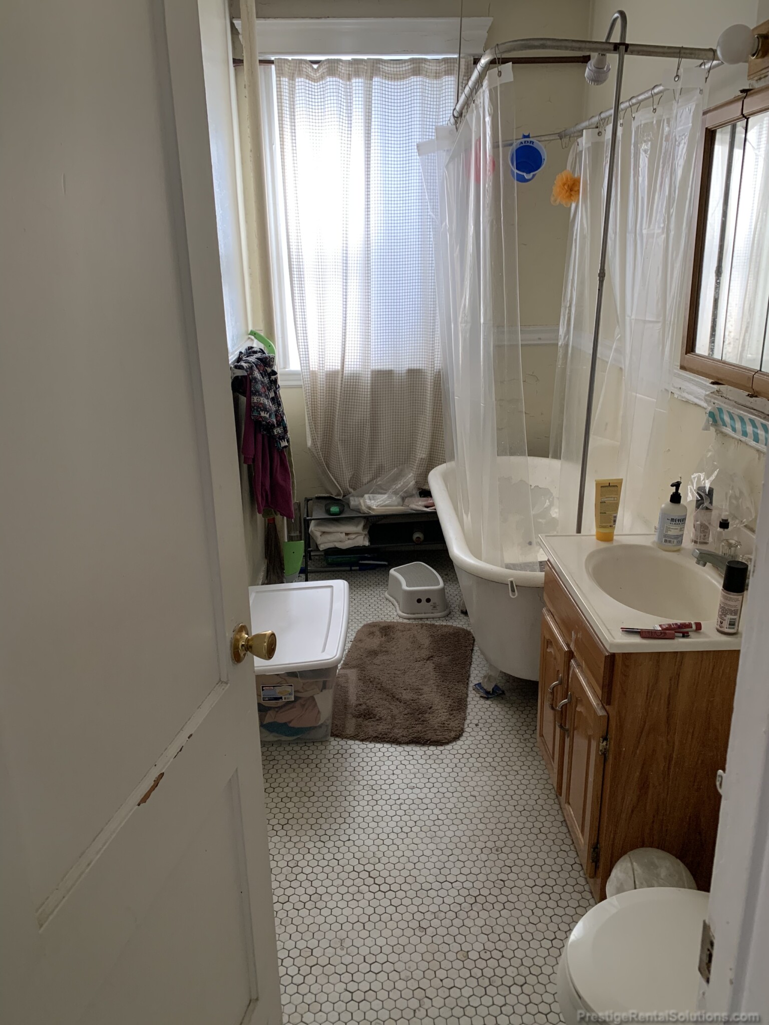 368 Riverway, Mission Hill