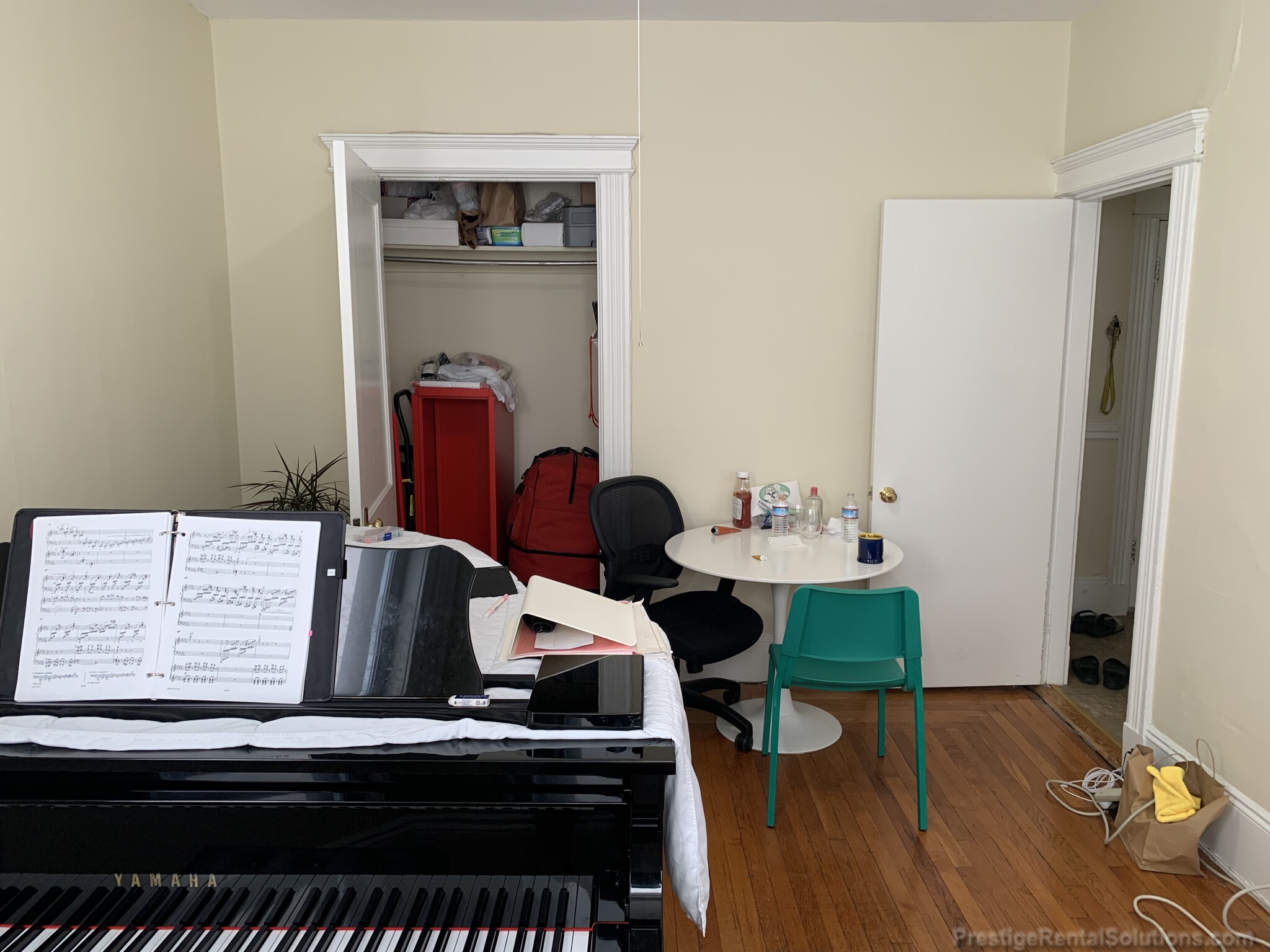 11 Royce Rd, Allston