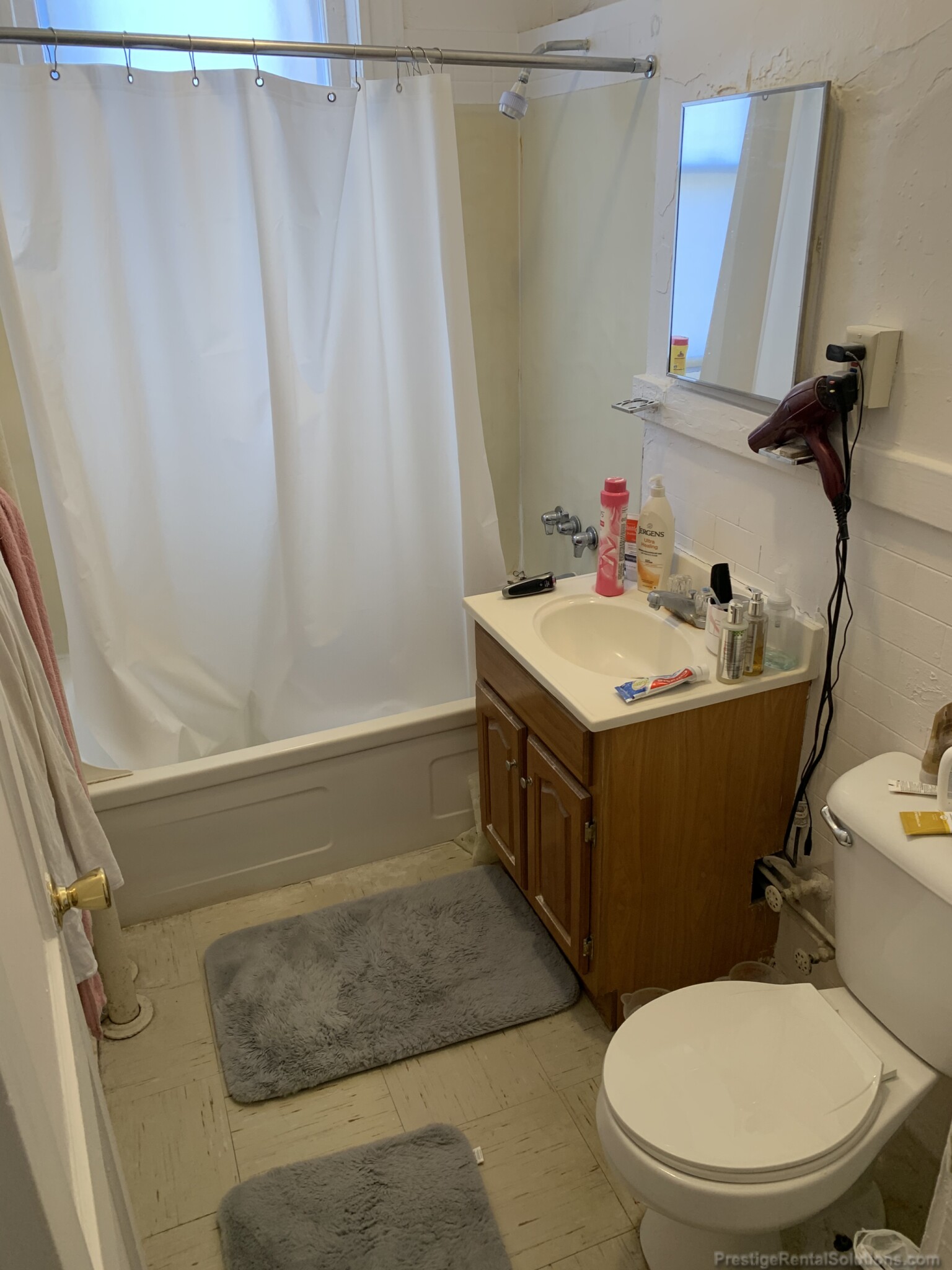 60 Woodstock Ave, Brighton