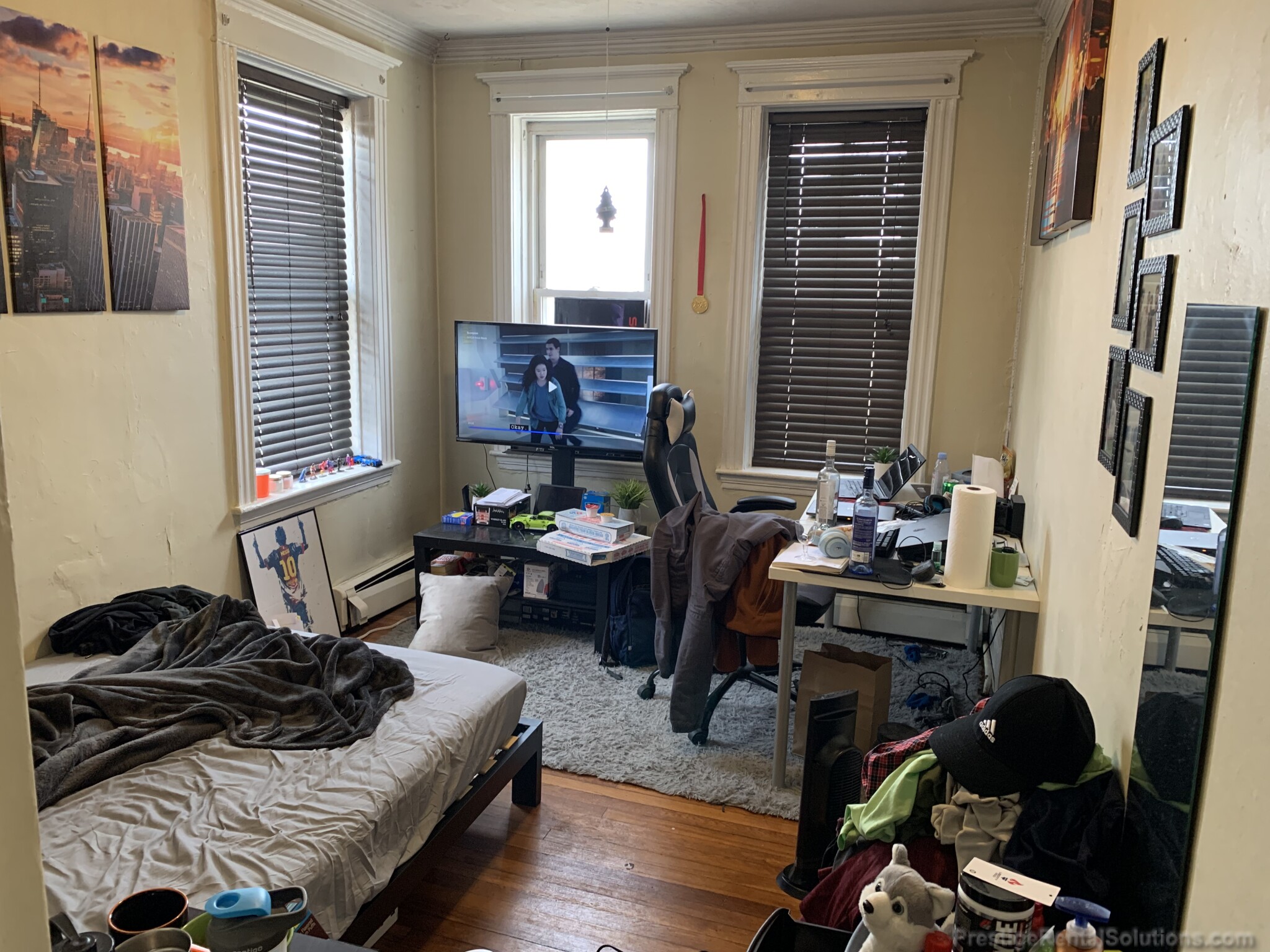 15 Quint Ave, Allston