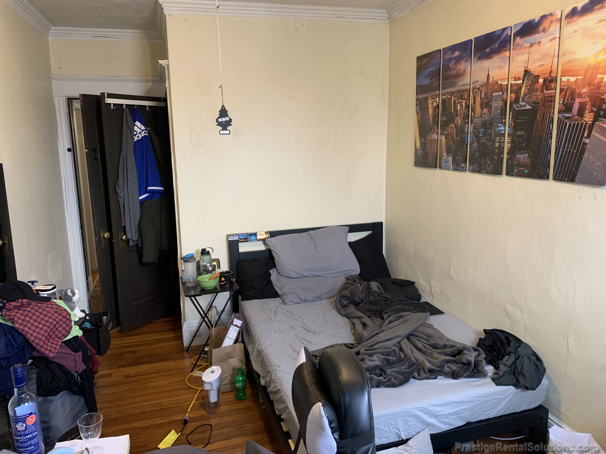 15 Quint Ave, Allston