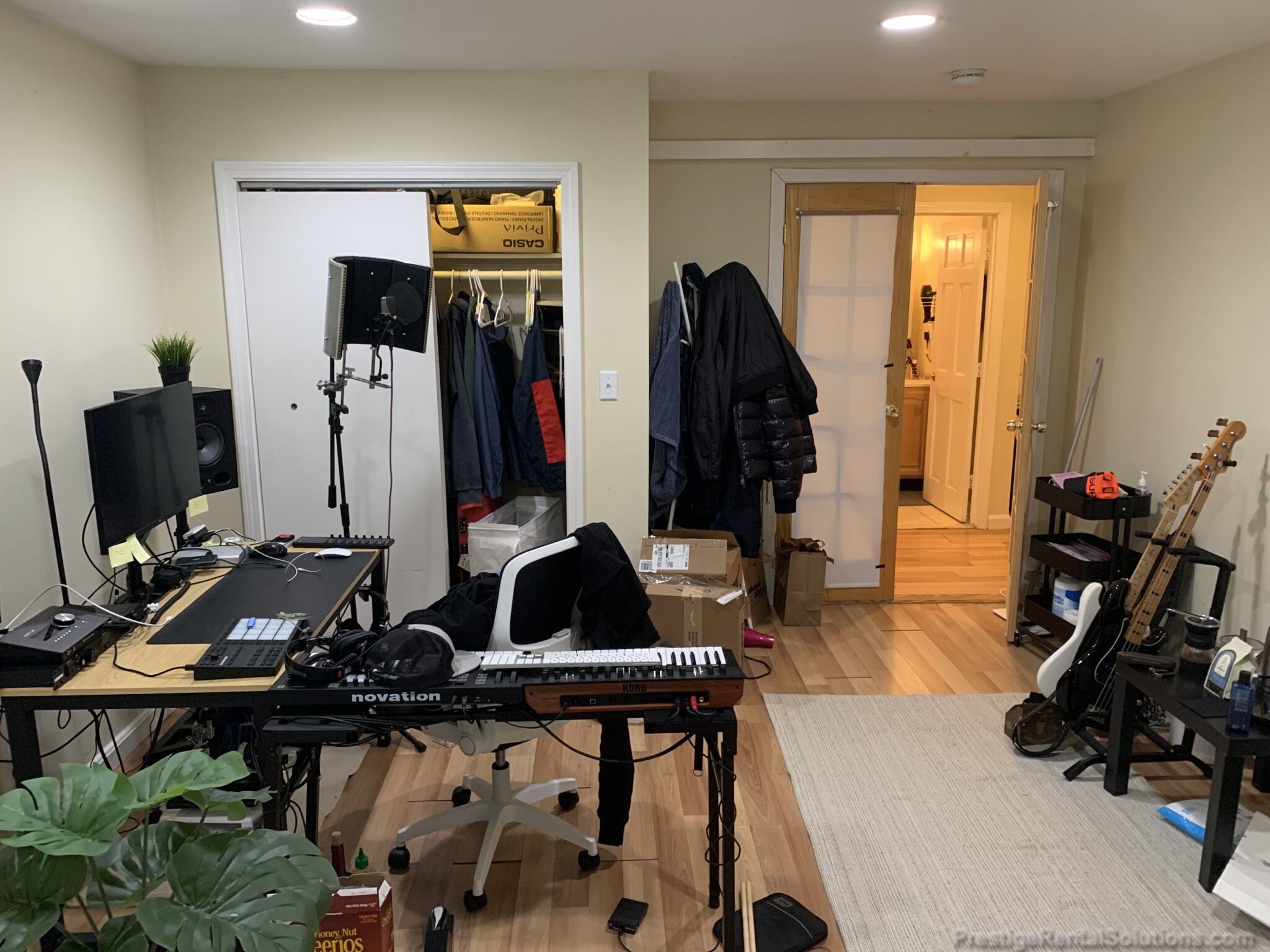 19 Braemore Rd, Brighton