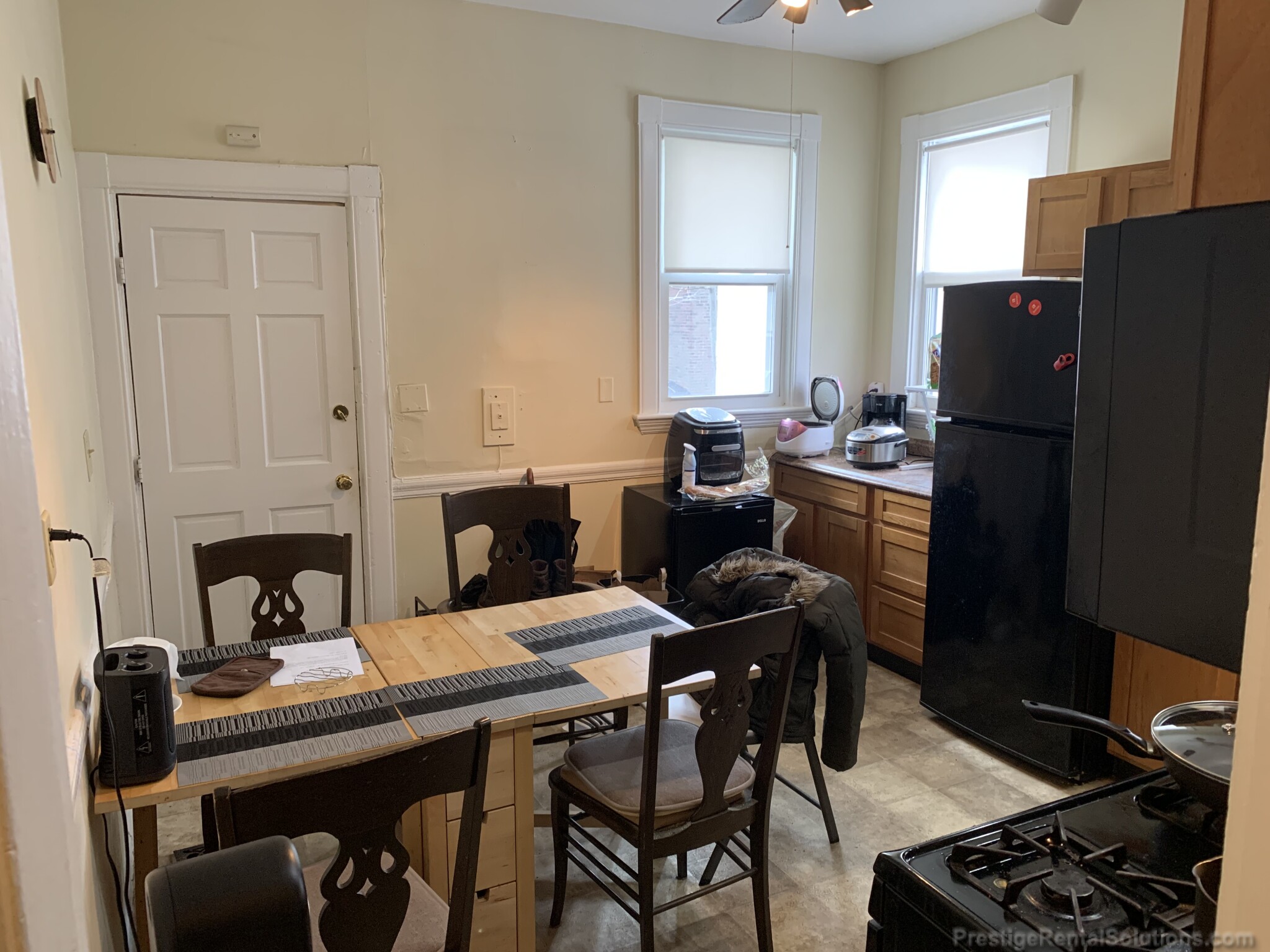 19 Braemore Rd, Brighton