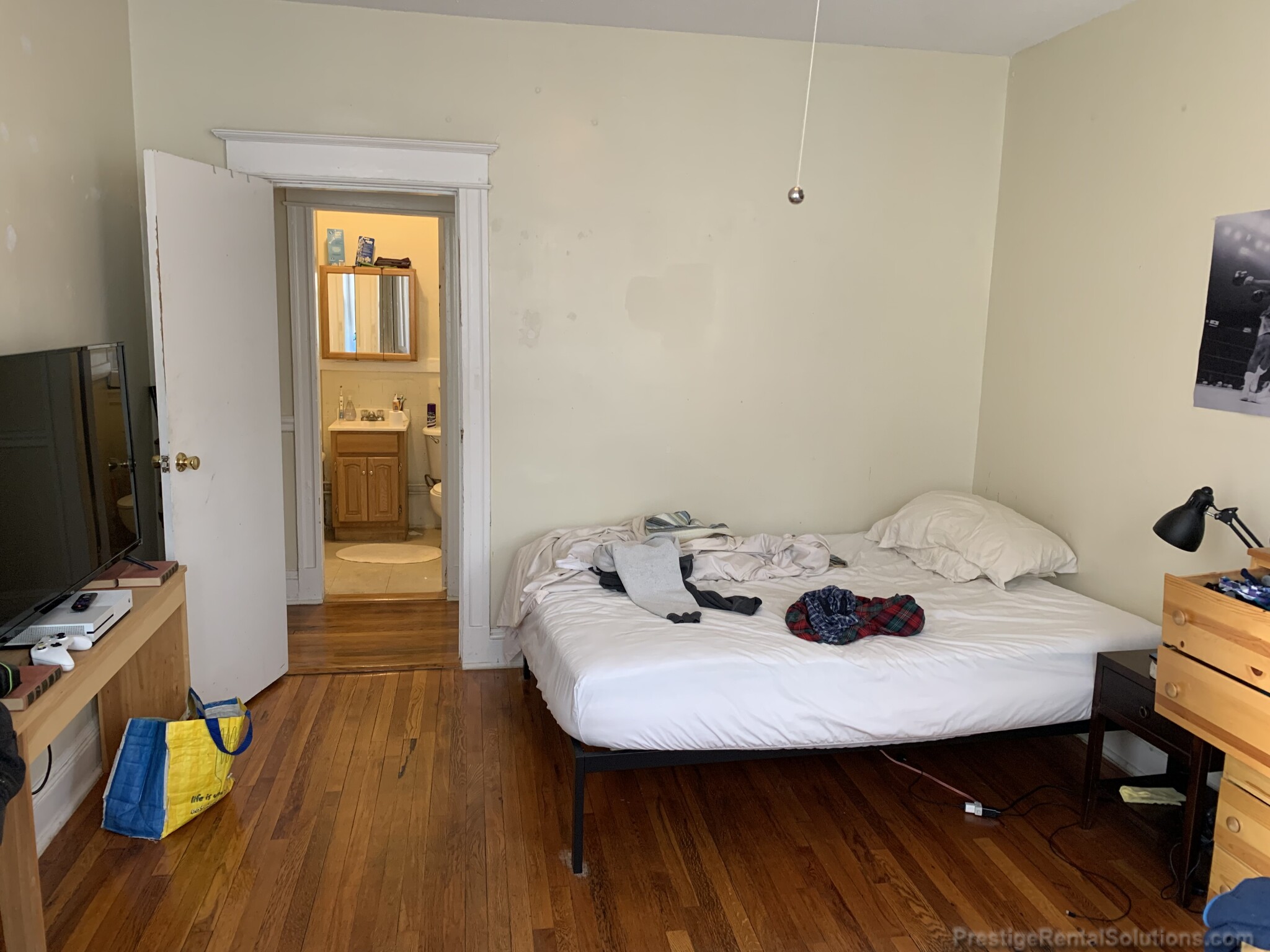 221 Kelton St, Allston