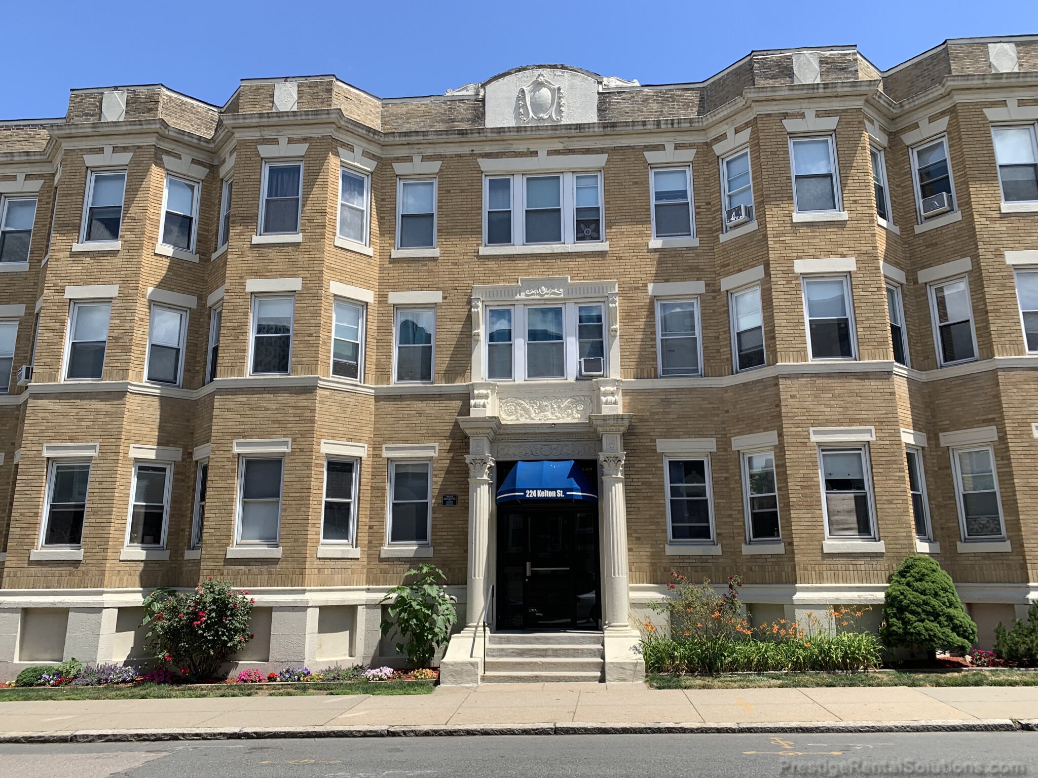 224 Kelton St, Allston