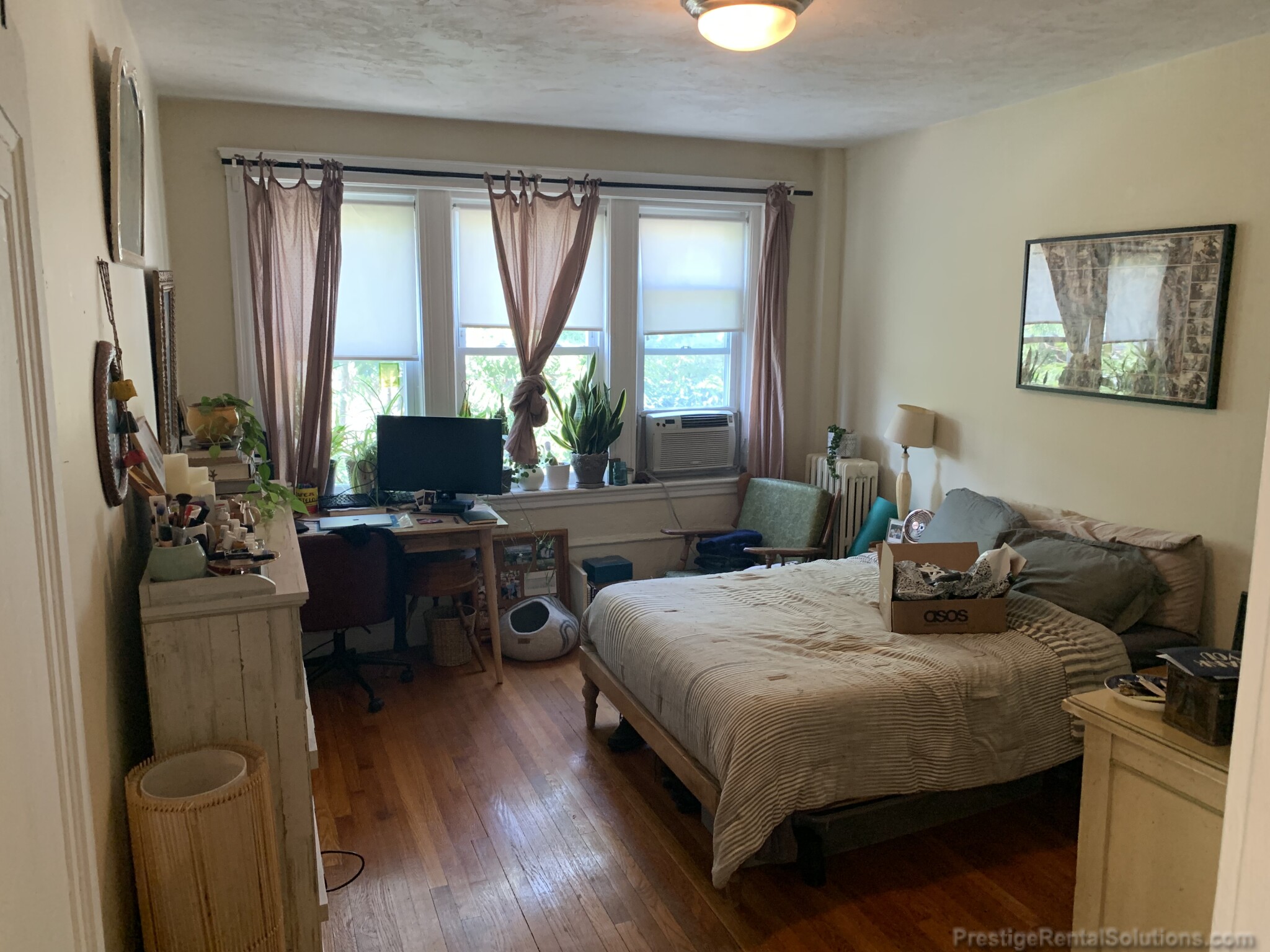 51 Linden St, Allston