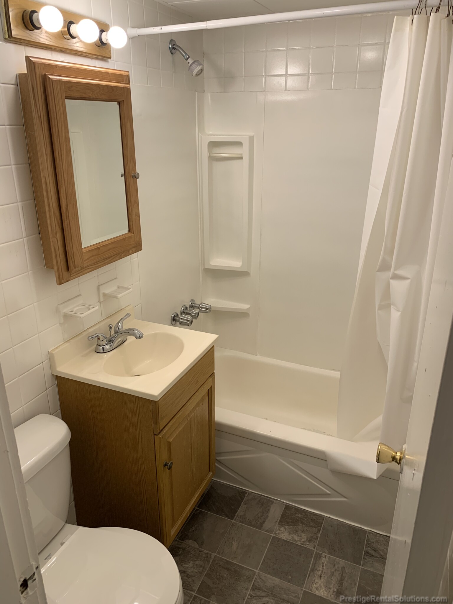 2 Saint Mark St, Jamaica Plain