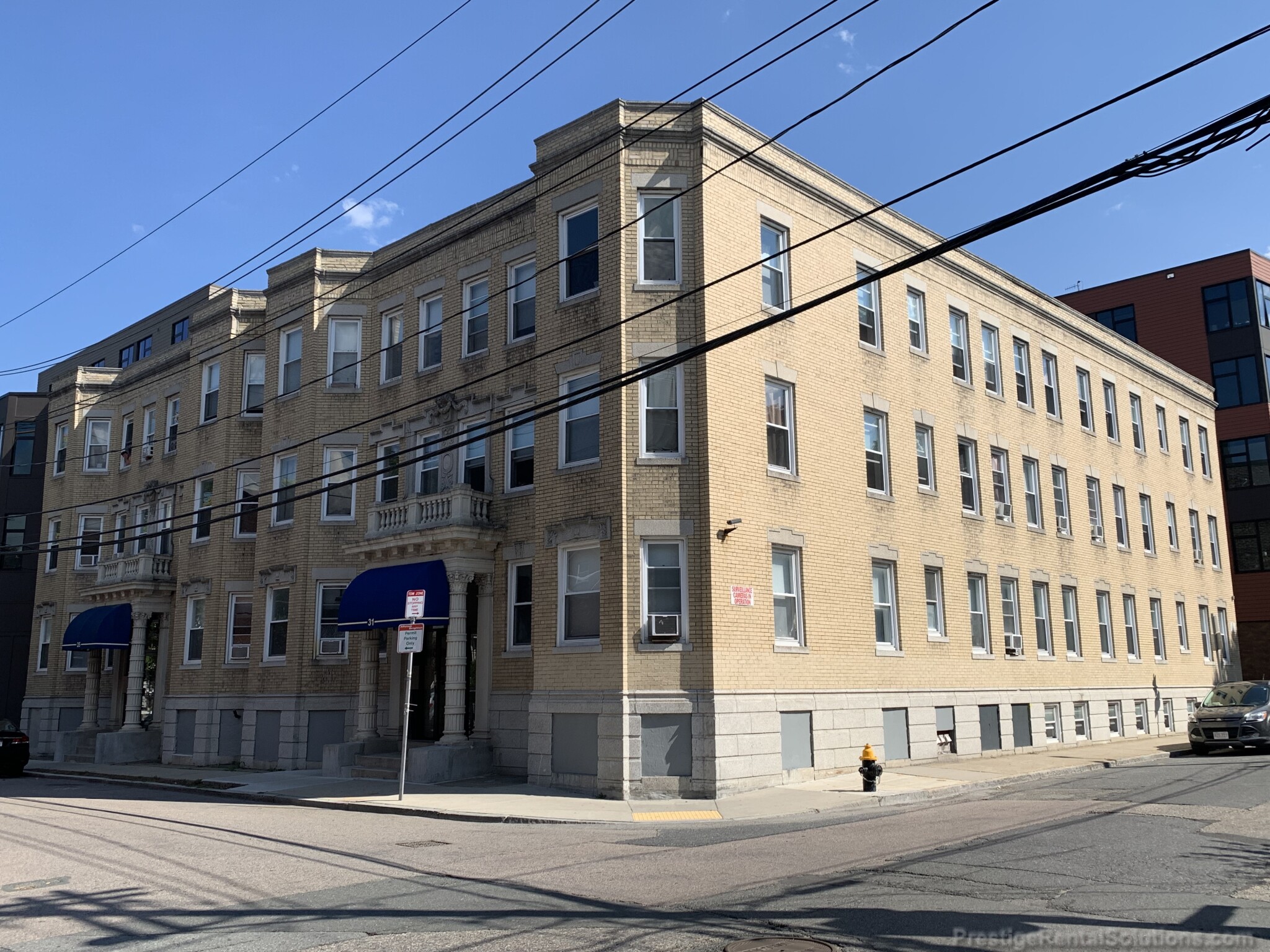 35 Gardner St, Allston