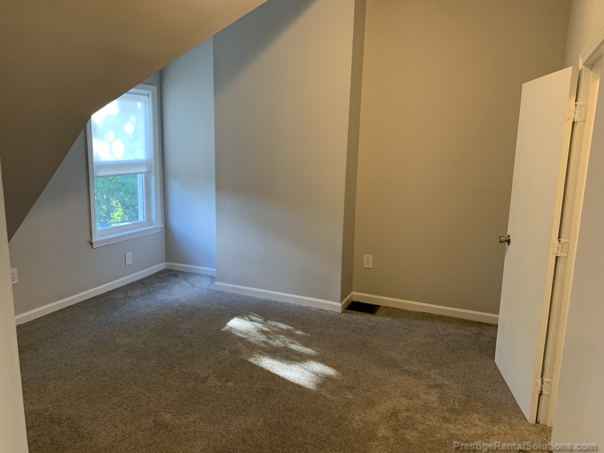 21 Linden St, Allston