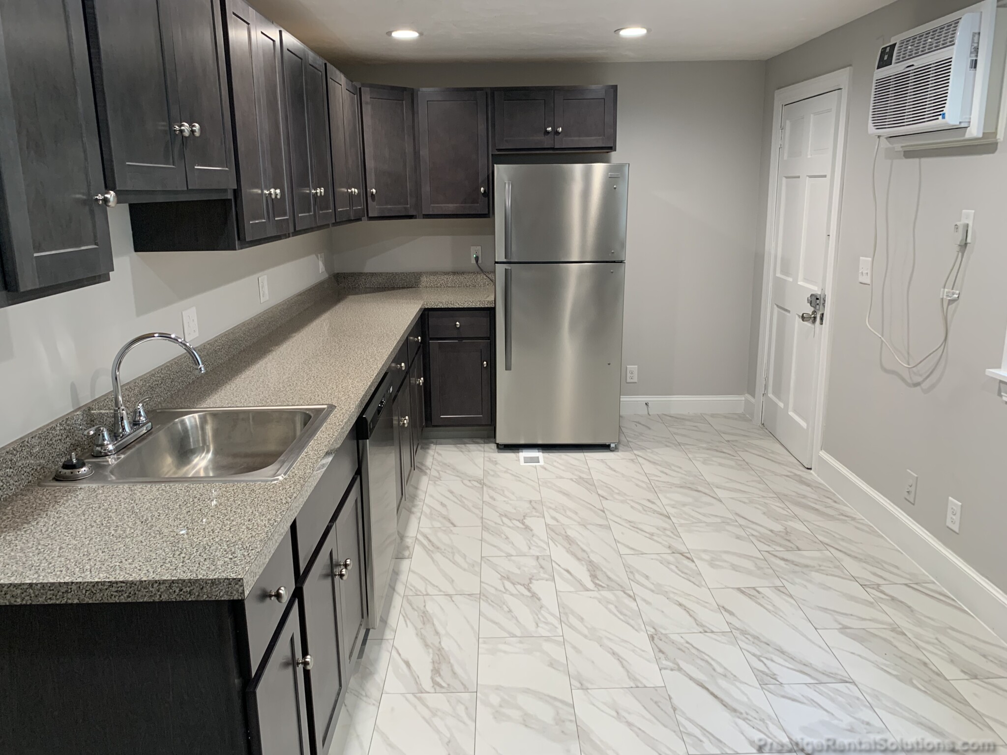 21 Linden St, Allston