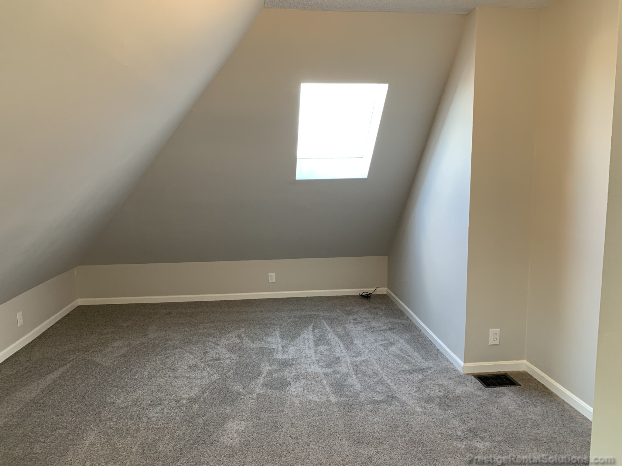 21 Linden St, Allston