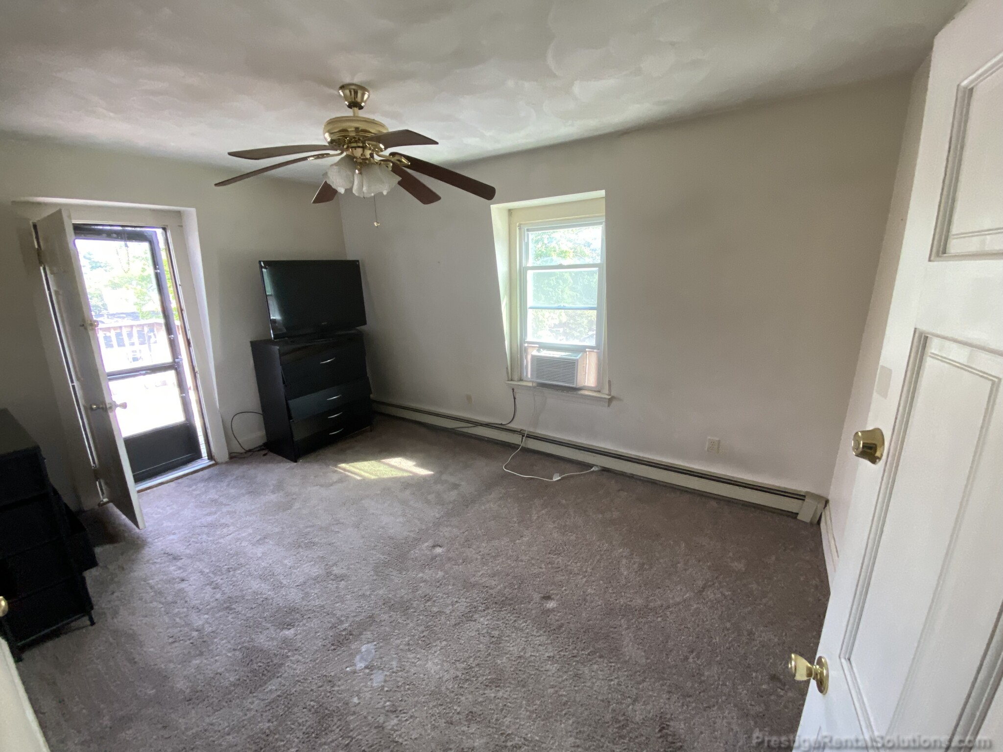 1144 River St, Hyde Park