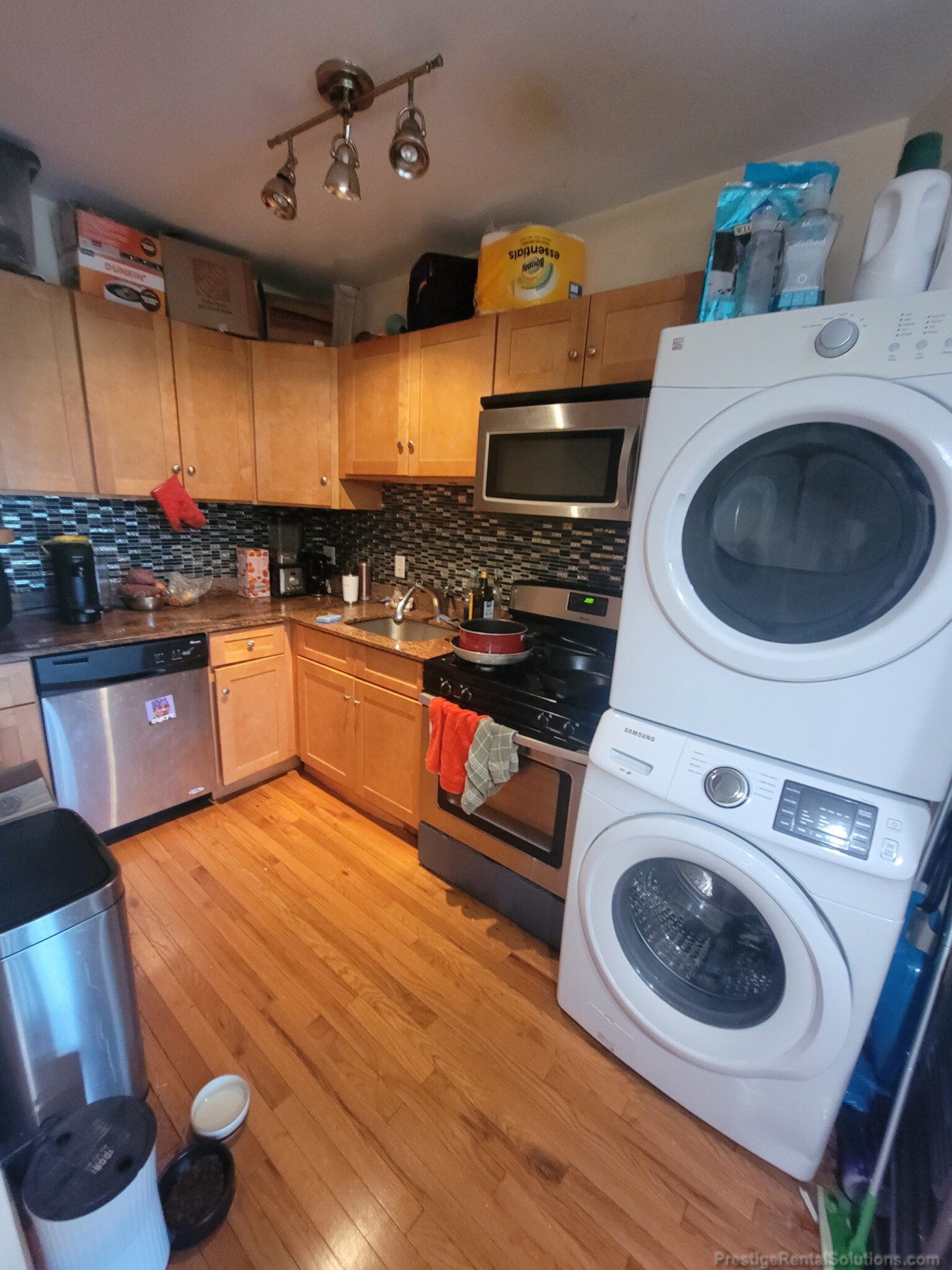 120 Gladstone St, East Boston