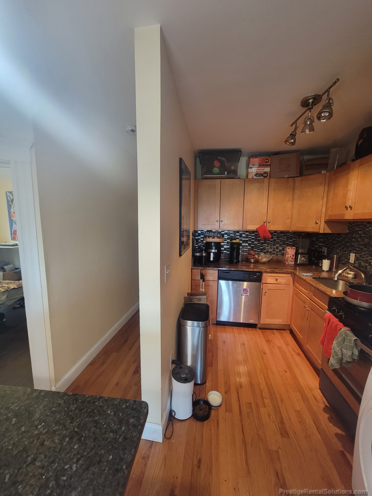 120 Gladstone St, East Boston