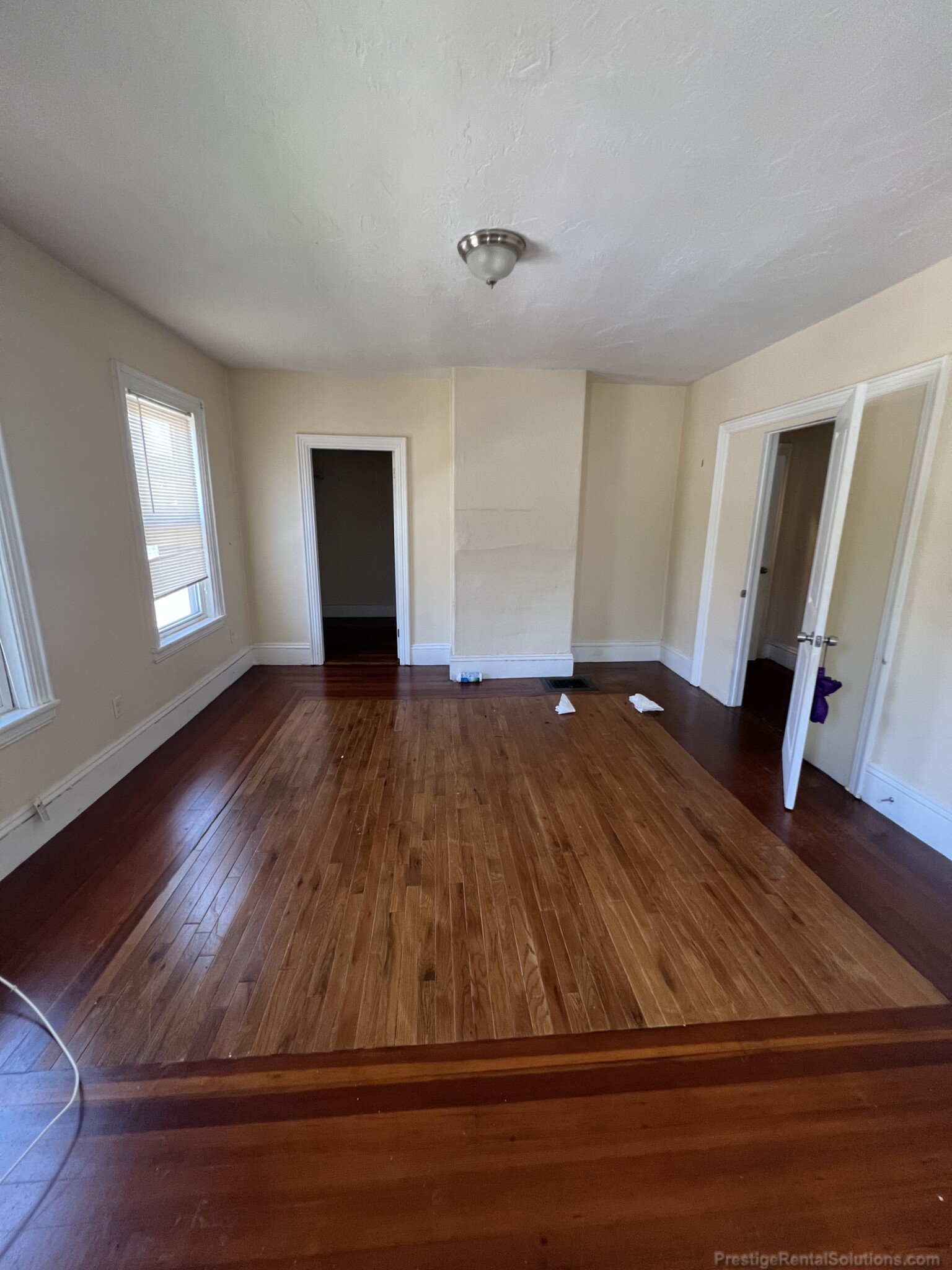 1122 River St, Hyde Park