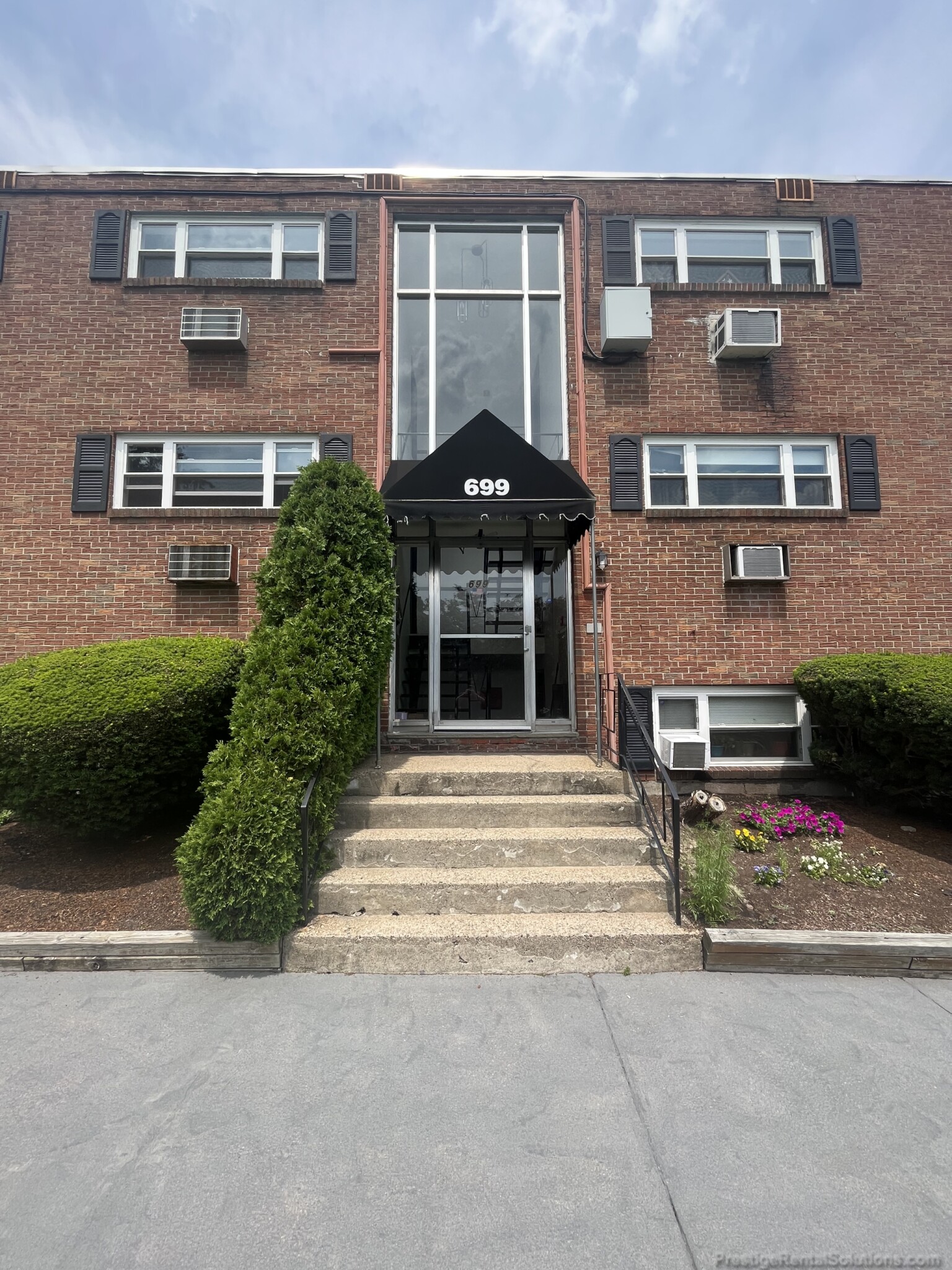 699 Adams St, Dorchester