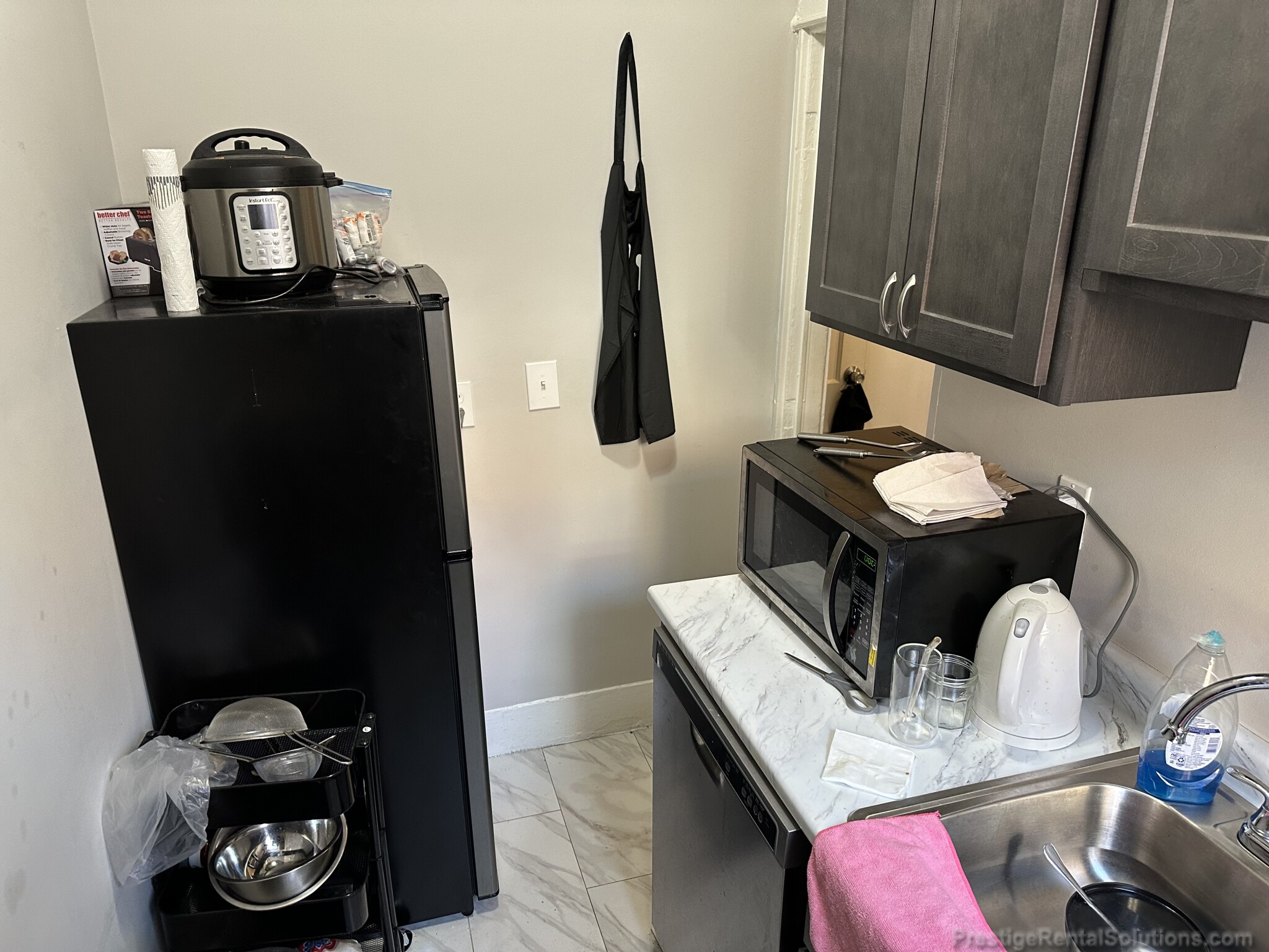 11 Royce Rd, Allston