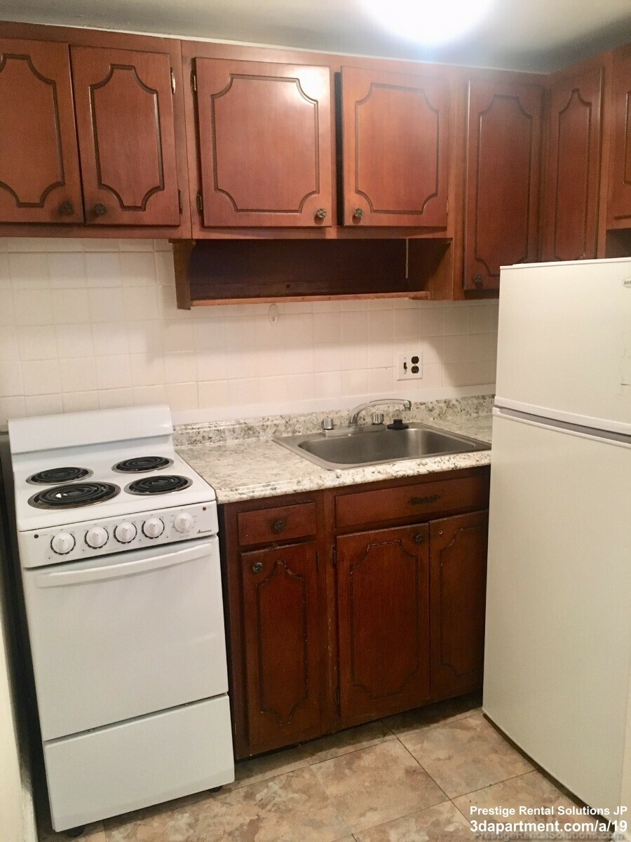 1315 Commonwealth Ave, Allston