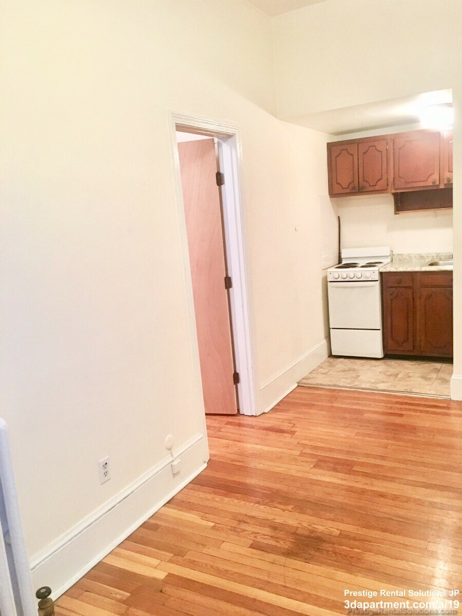 1315 Commonwealth Ave, Allston