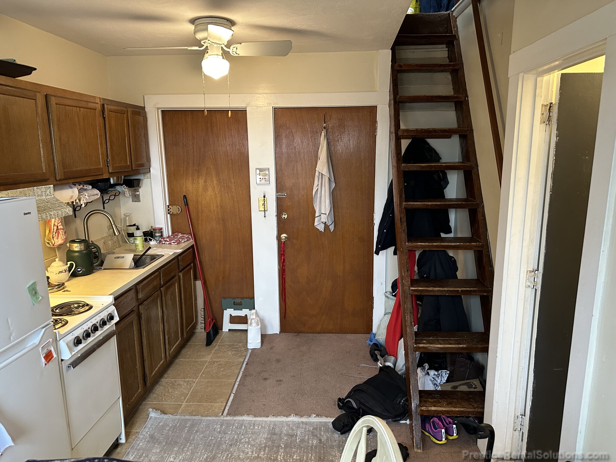 592 Cambridge St, Brighton