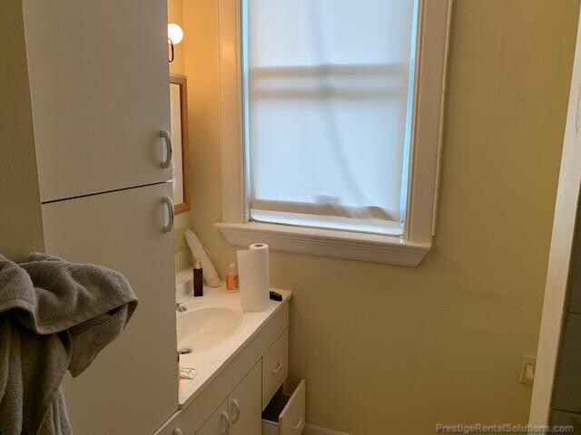 19 Braemore Rd, Brighton