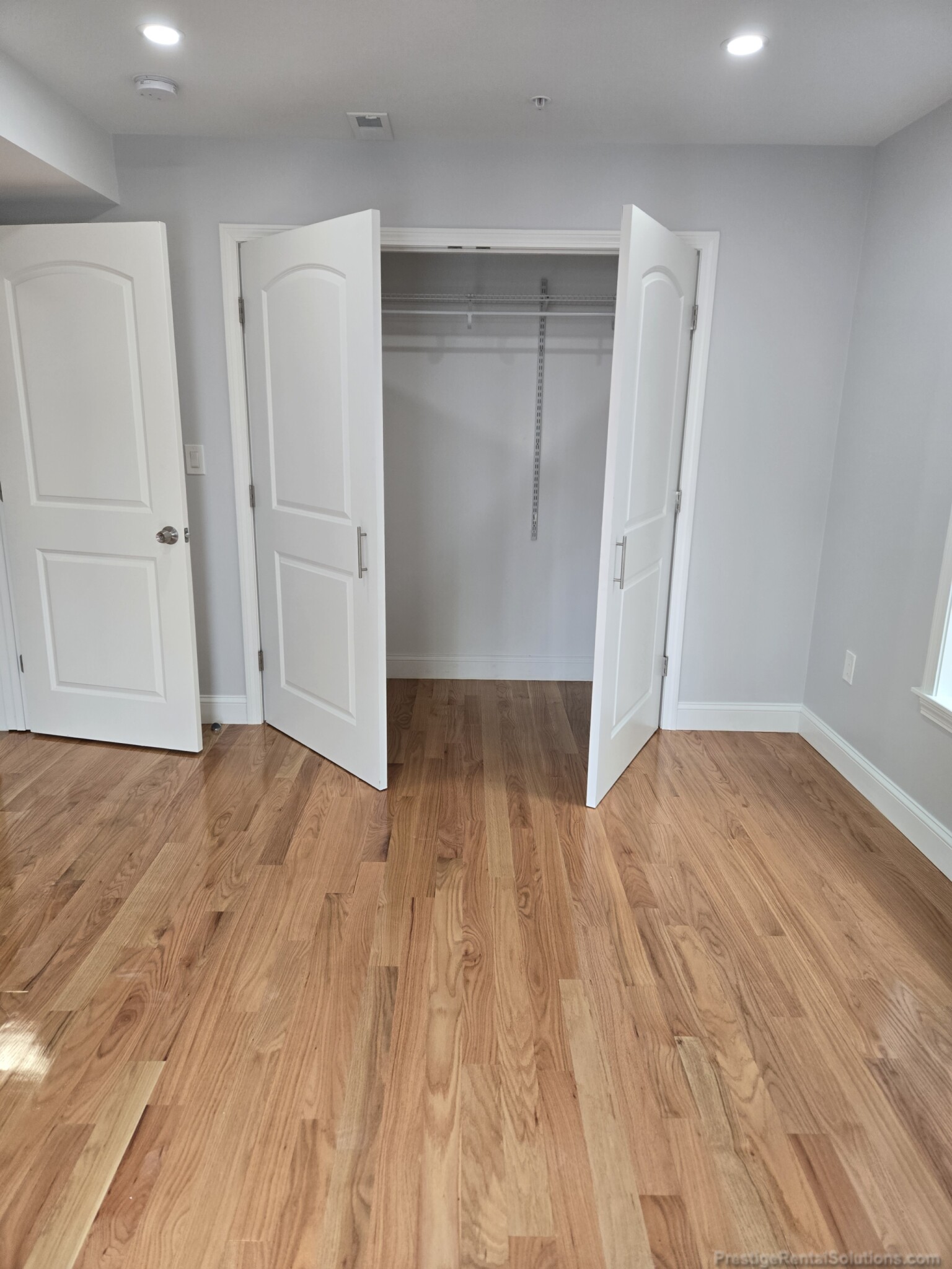 7 Woodville St, Roxbury