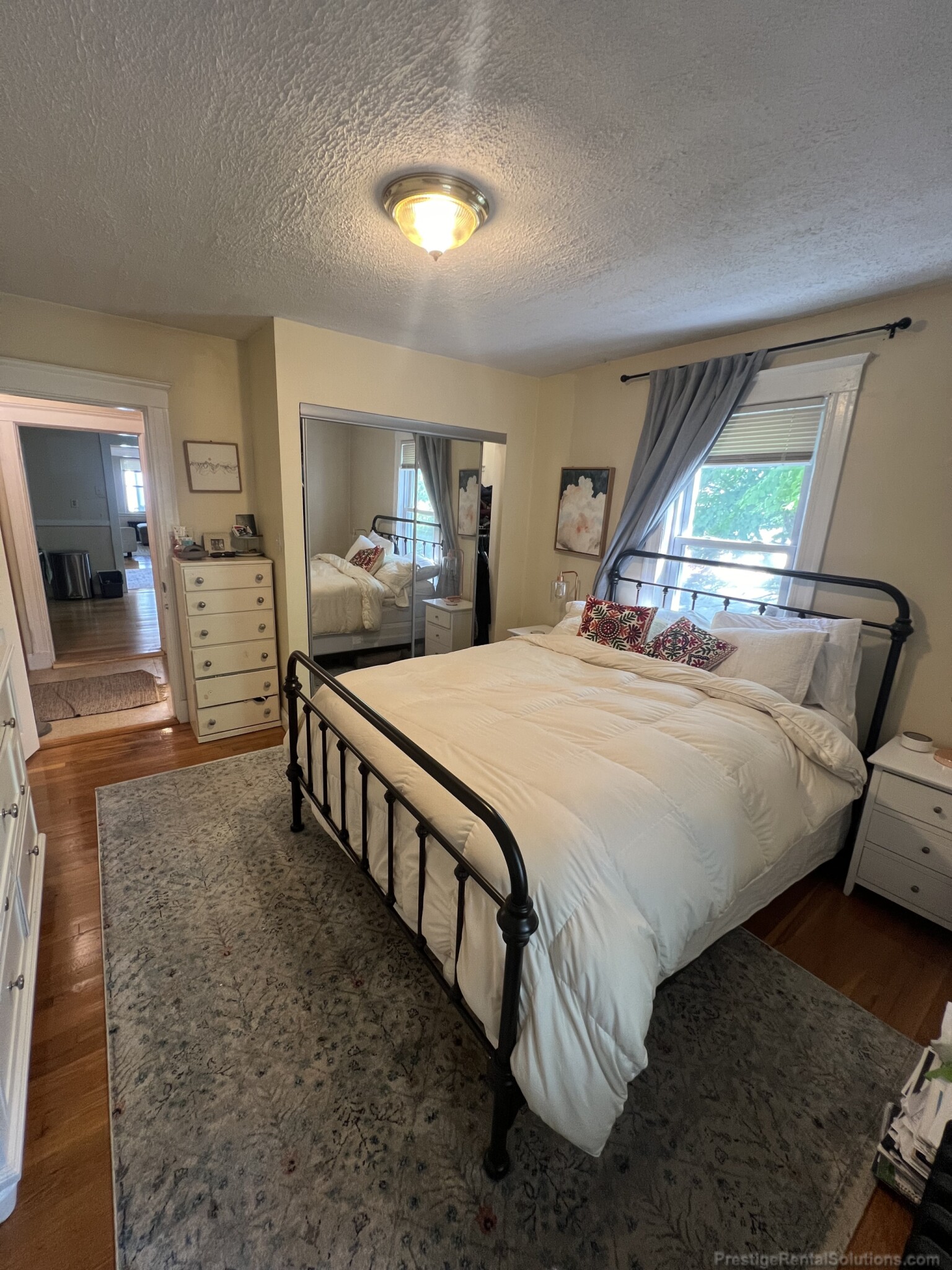 15 Lee St, Jamaica Plain