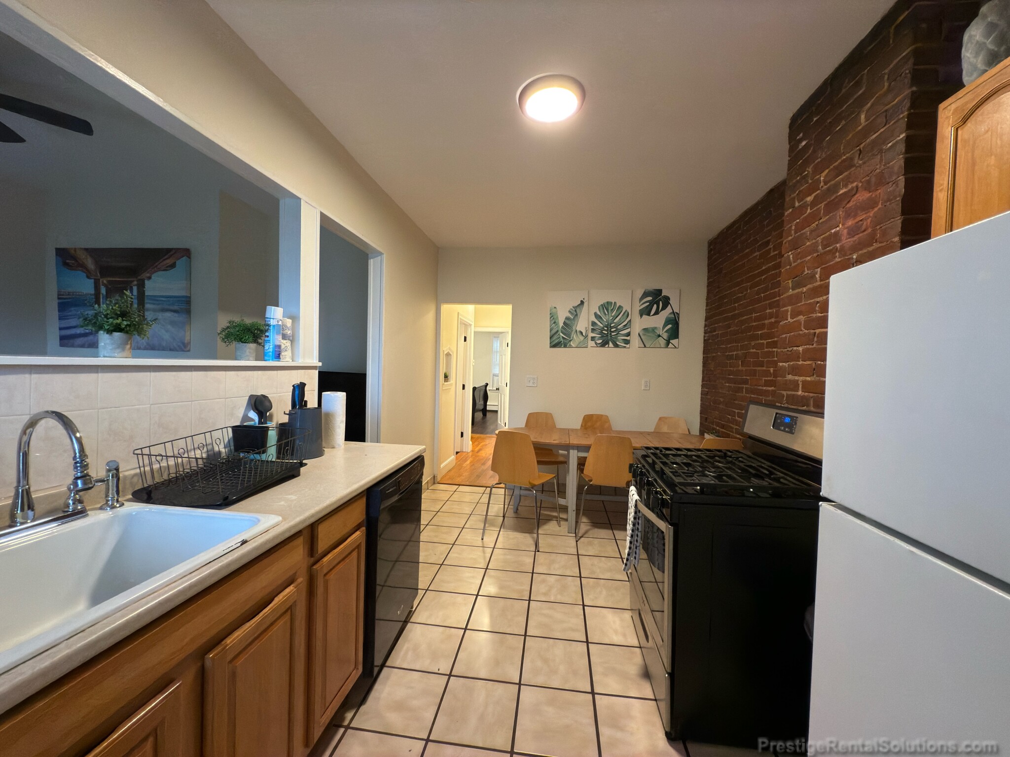 20 Pompeii St, Roxbury