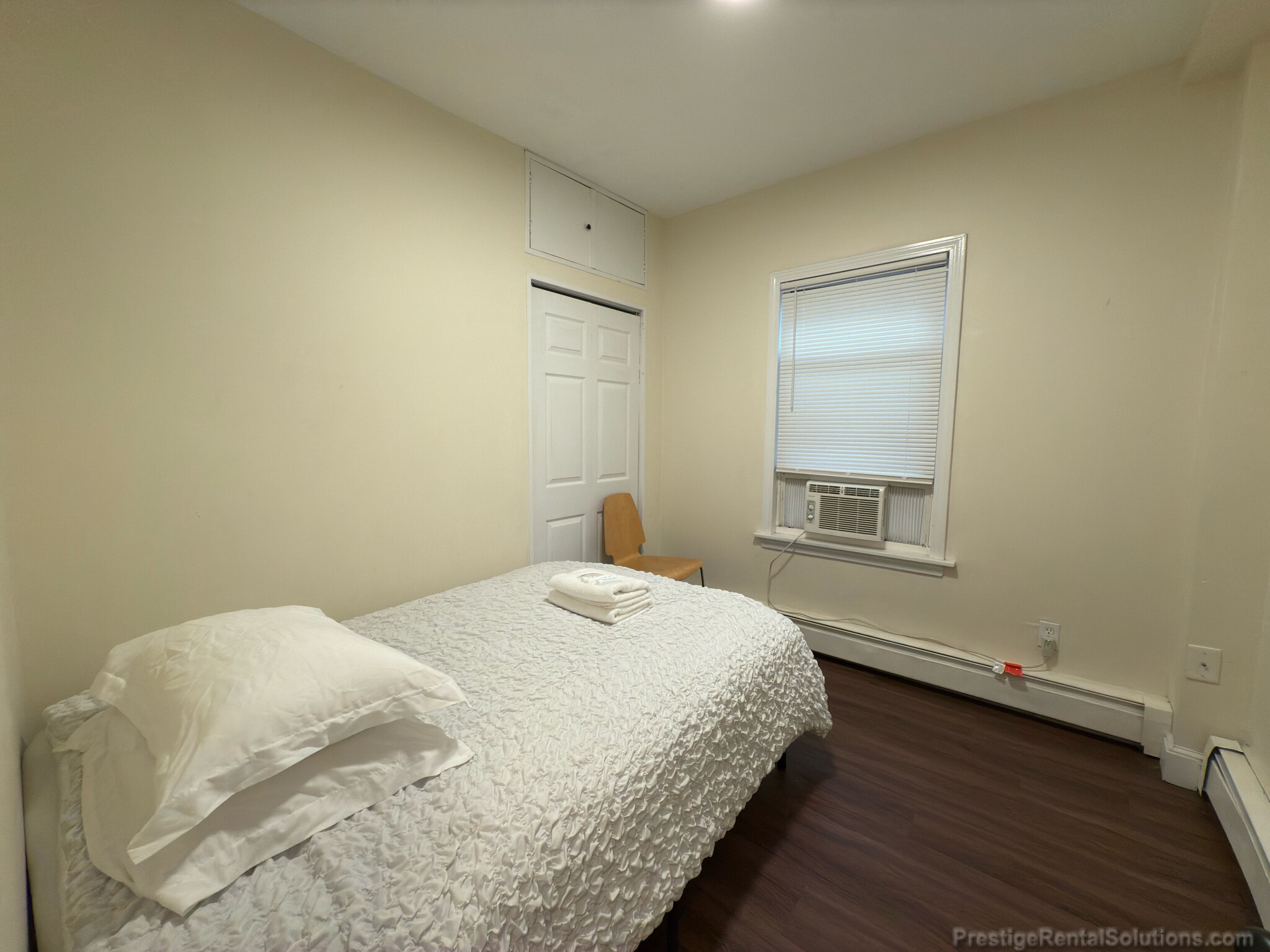 20 Pompeii St, Roxbury