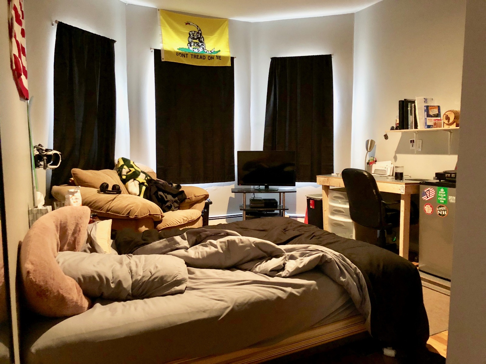 3 bed, 1 bath apartment for rent at 4 French Ter Unit 1, Mission Hill — photo 5 of 7