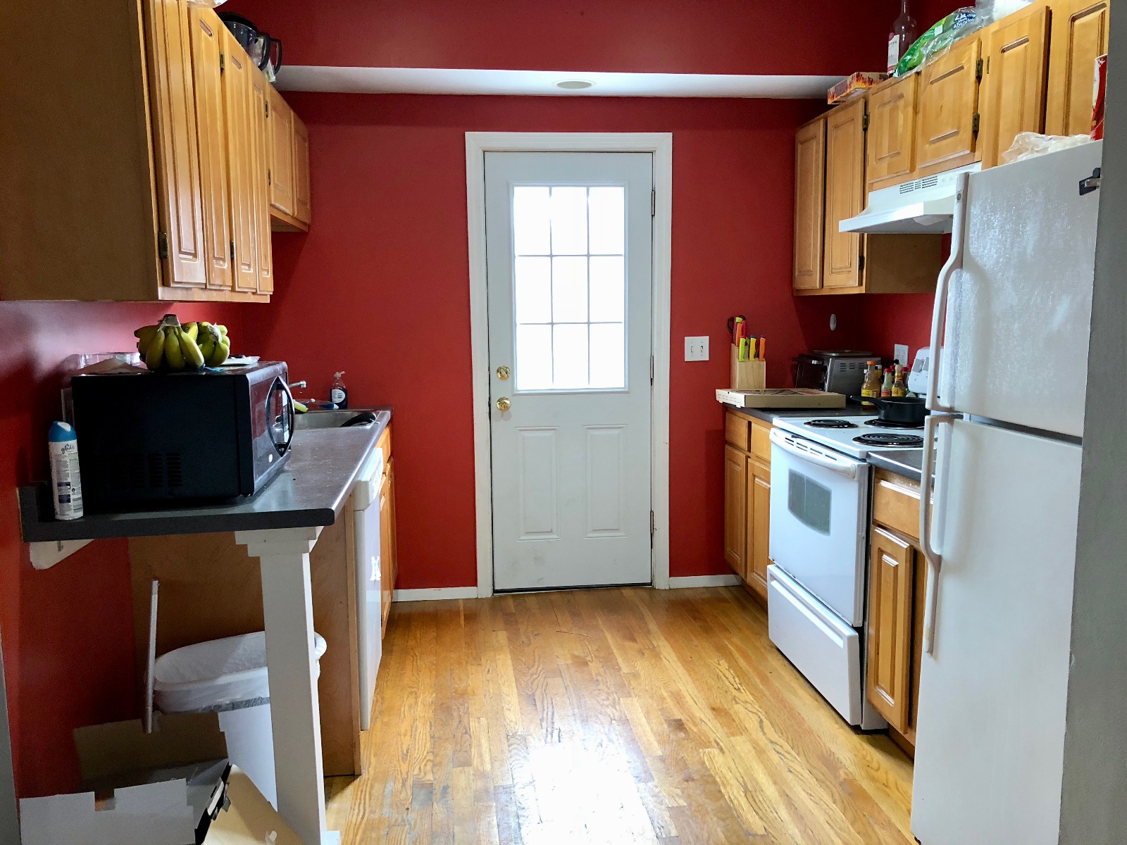3 bed, 1 bath apartment for rent at 4 French Ter Unit 1, Mission Hill — photo 6 of 7