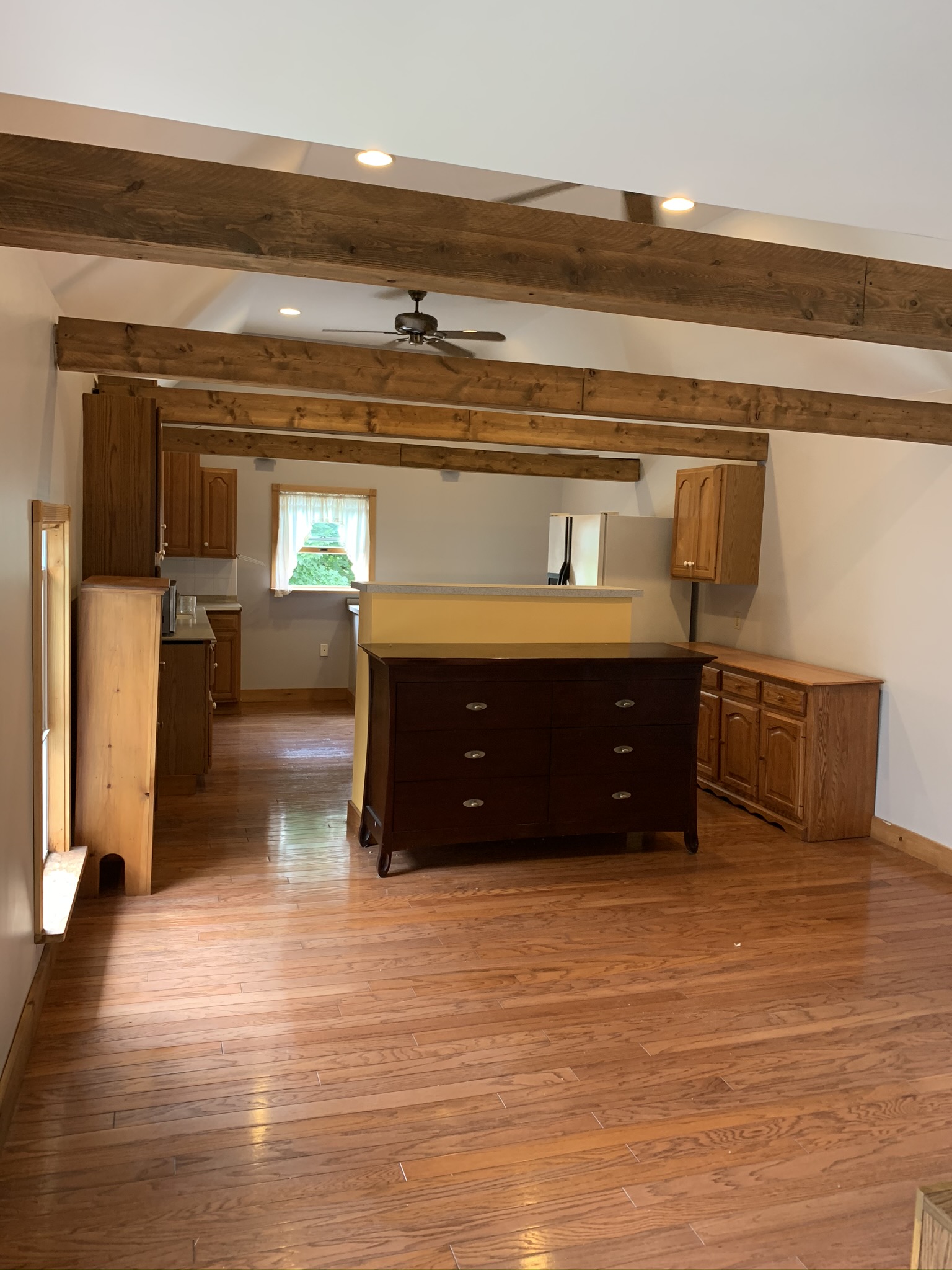 3 bed, 1 bath apartment for rent at 18 Webster St Unit 2, East Somerville — photo 1 of 19