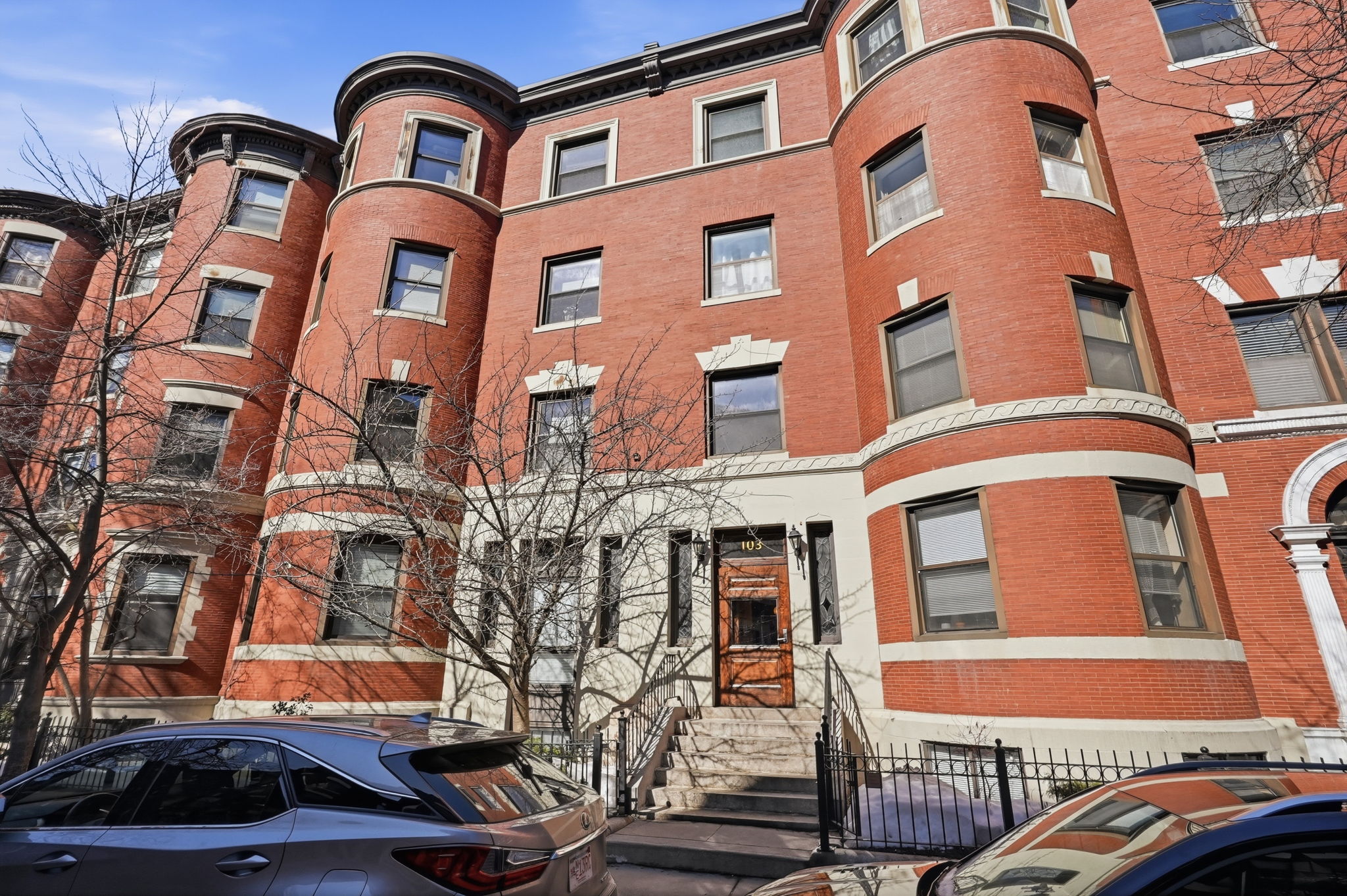 Photos of apartment on Gainsborough St.,Boston MA 02115