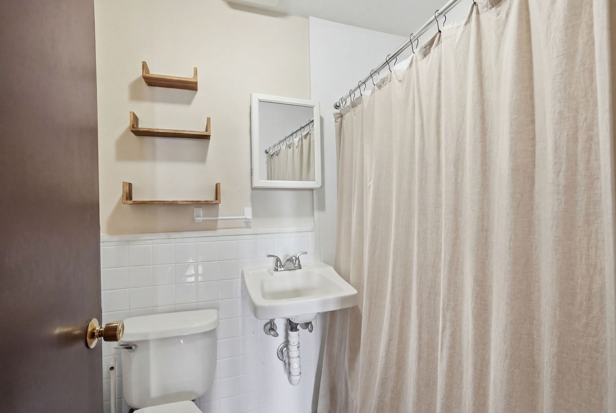 Photos of apartment on Tremont St.,Boston MA 02120