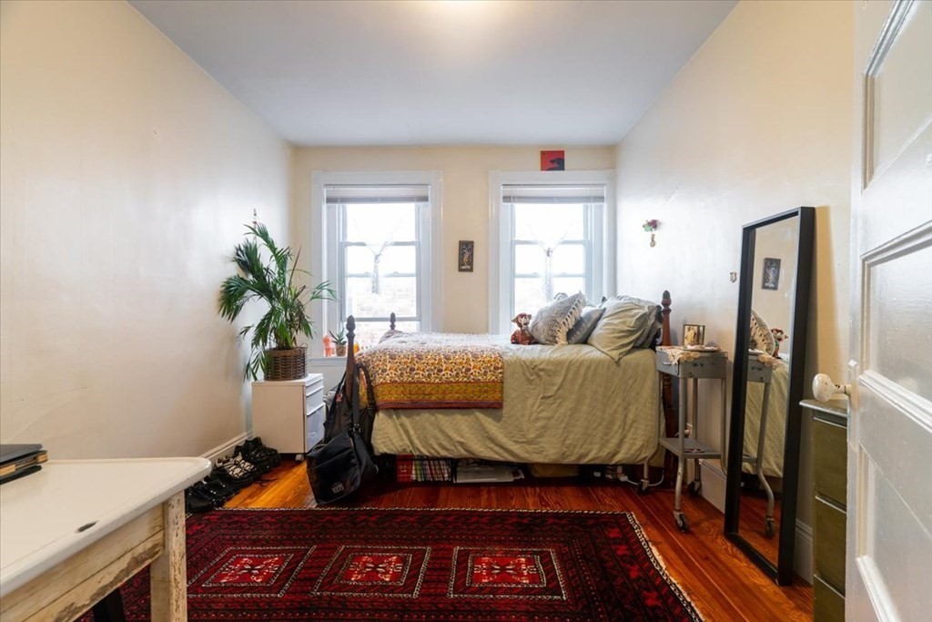 Photo 8 of 862 Huntington Ave. Unit 2