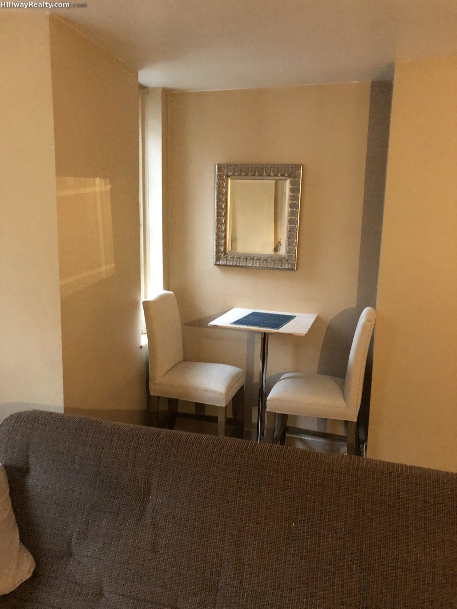 103 Gainsborough St, Fenway