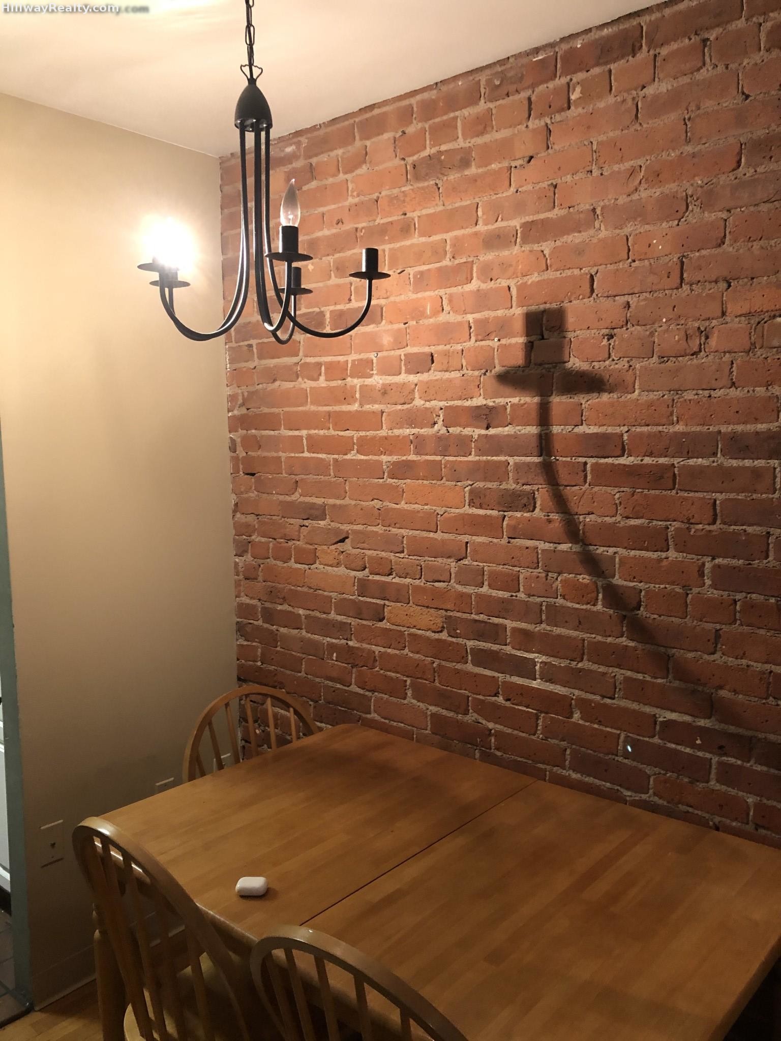 103 Gainsborough St, Fenway