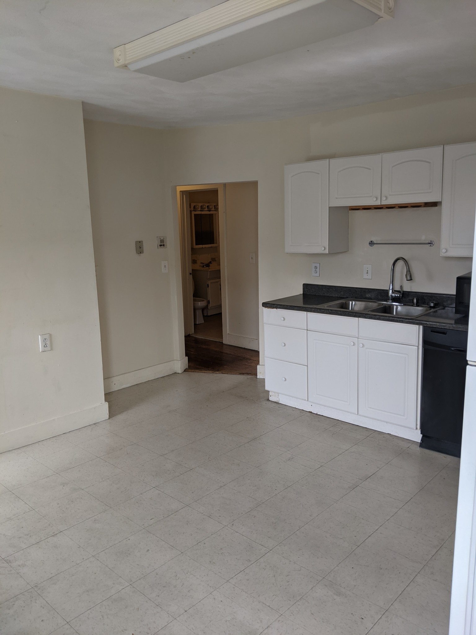 8 Burney St, Mission Hill