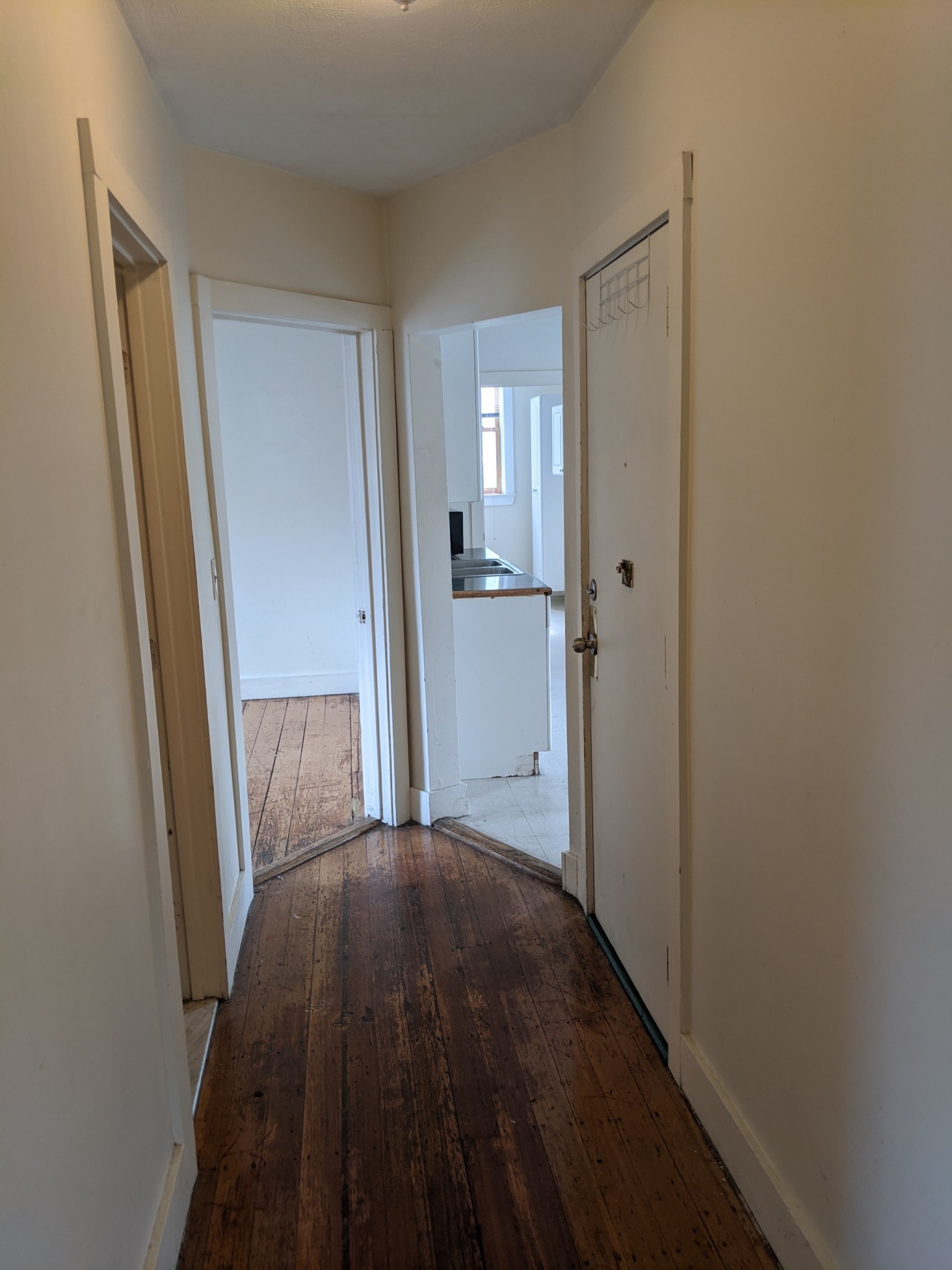 8 Burney St, Mission Hill