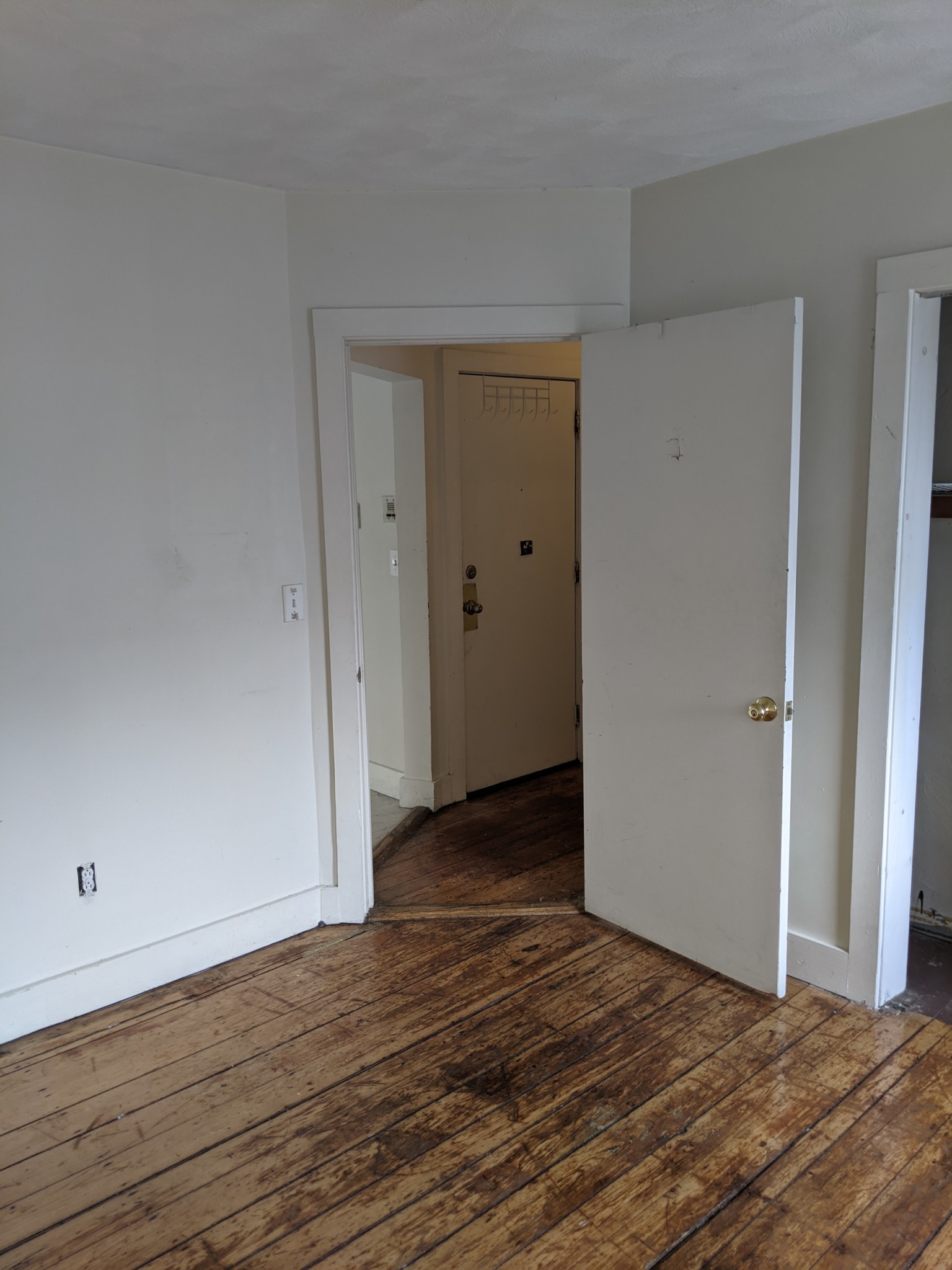 8 Burney St, Mission Hill