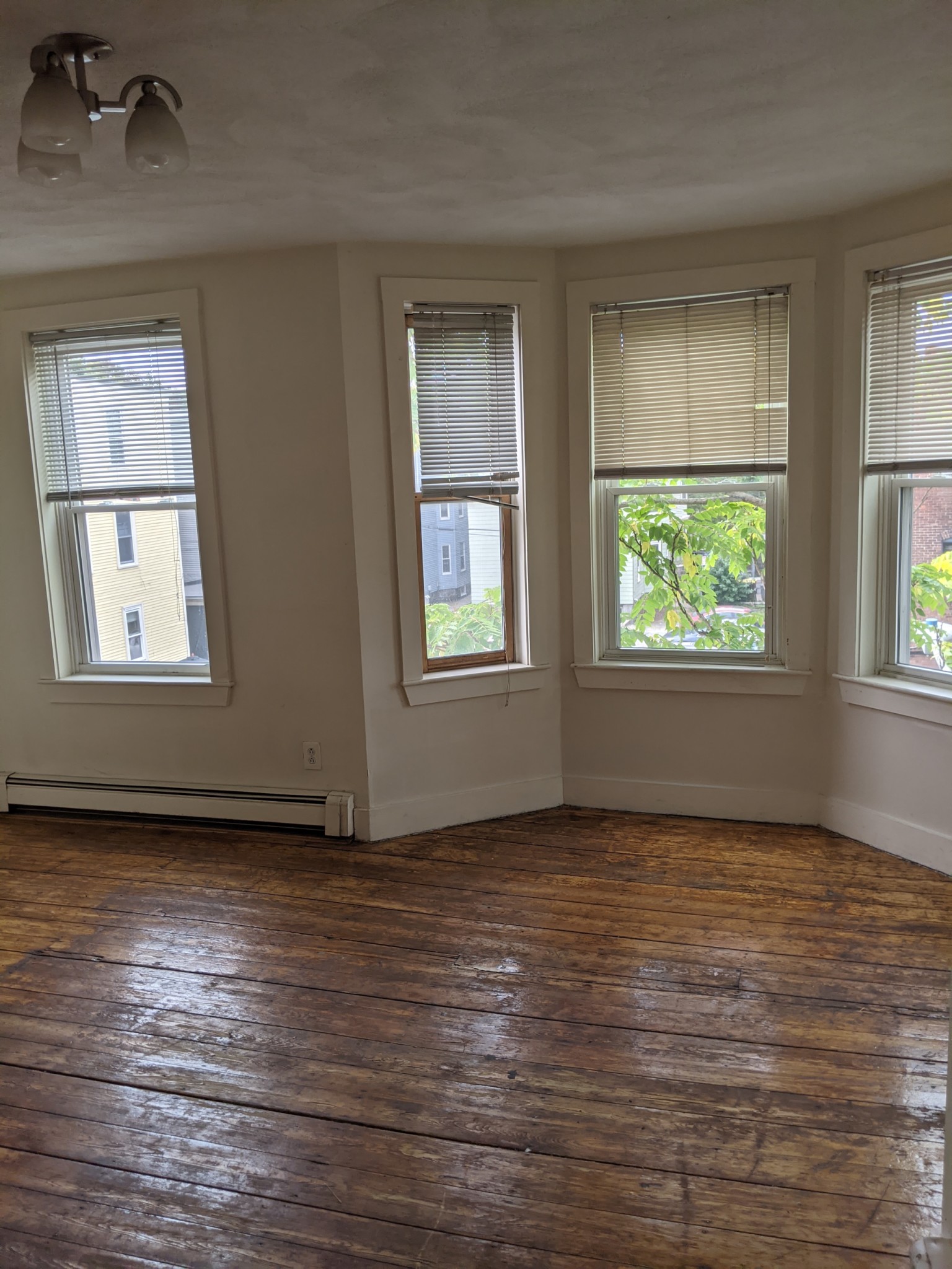 8 Burney St, Mission Hill