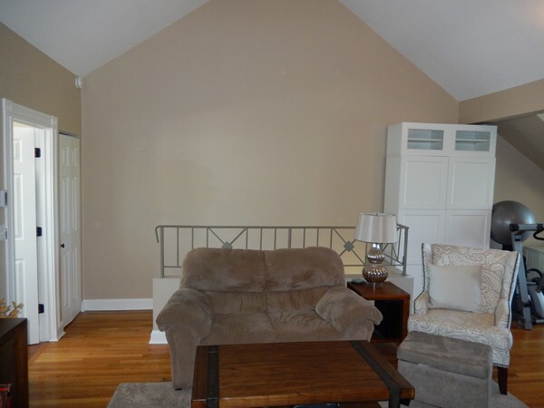 227 3rd St, South Boston